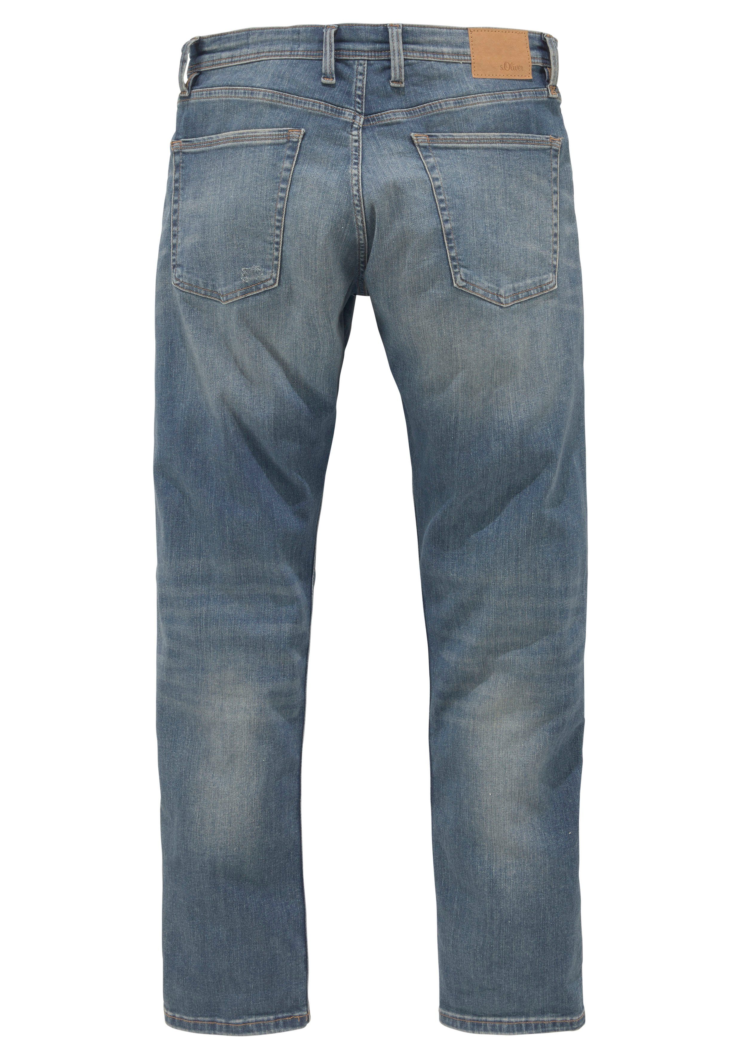 und s.Oliver Eingrifftaschen mit light blue Bequeme Gesäß- Jeans