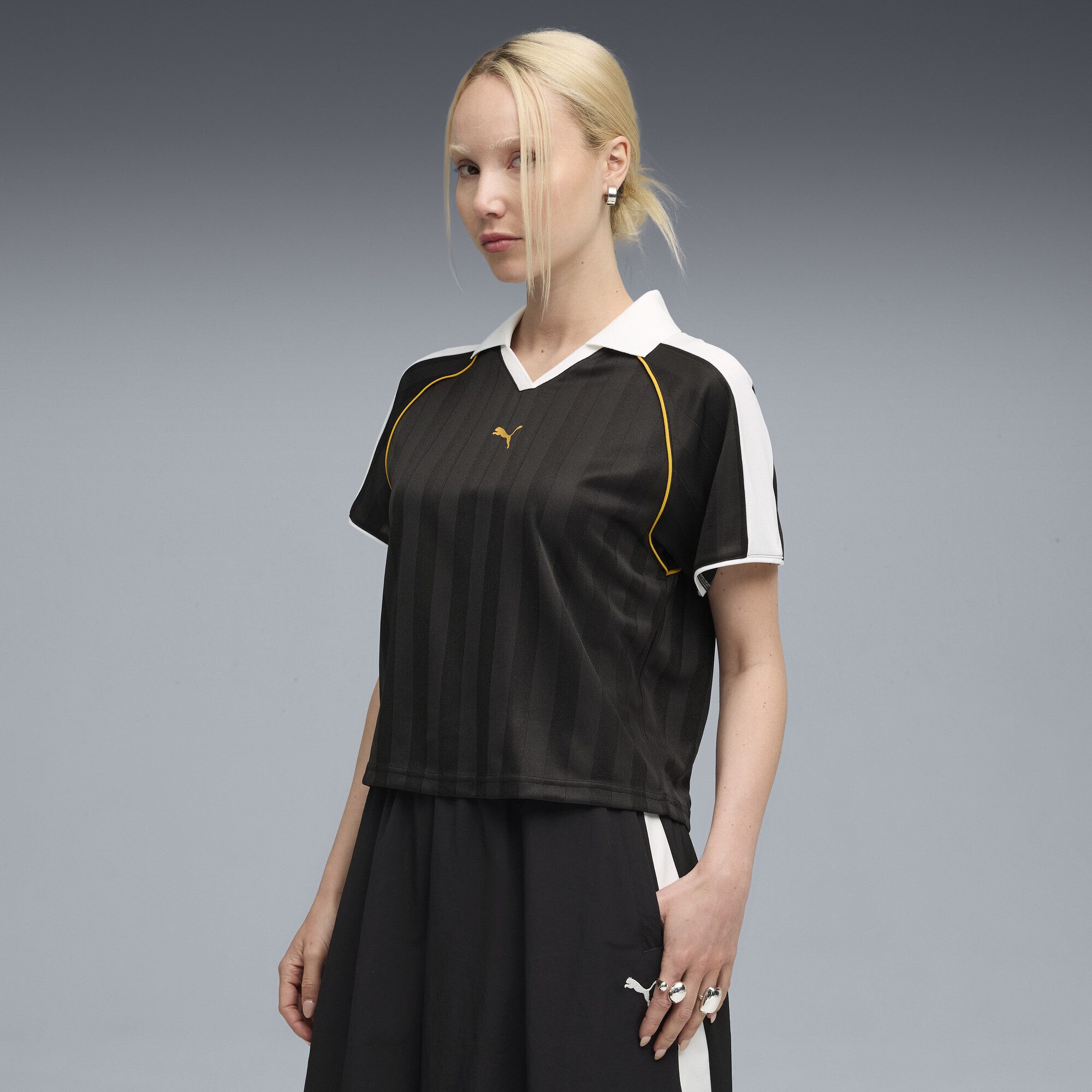 PUMA Trainingsshirt T7 Relaxed Fußballtrikot Damen günstig online kaufen