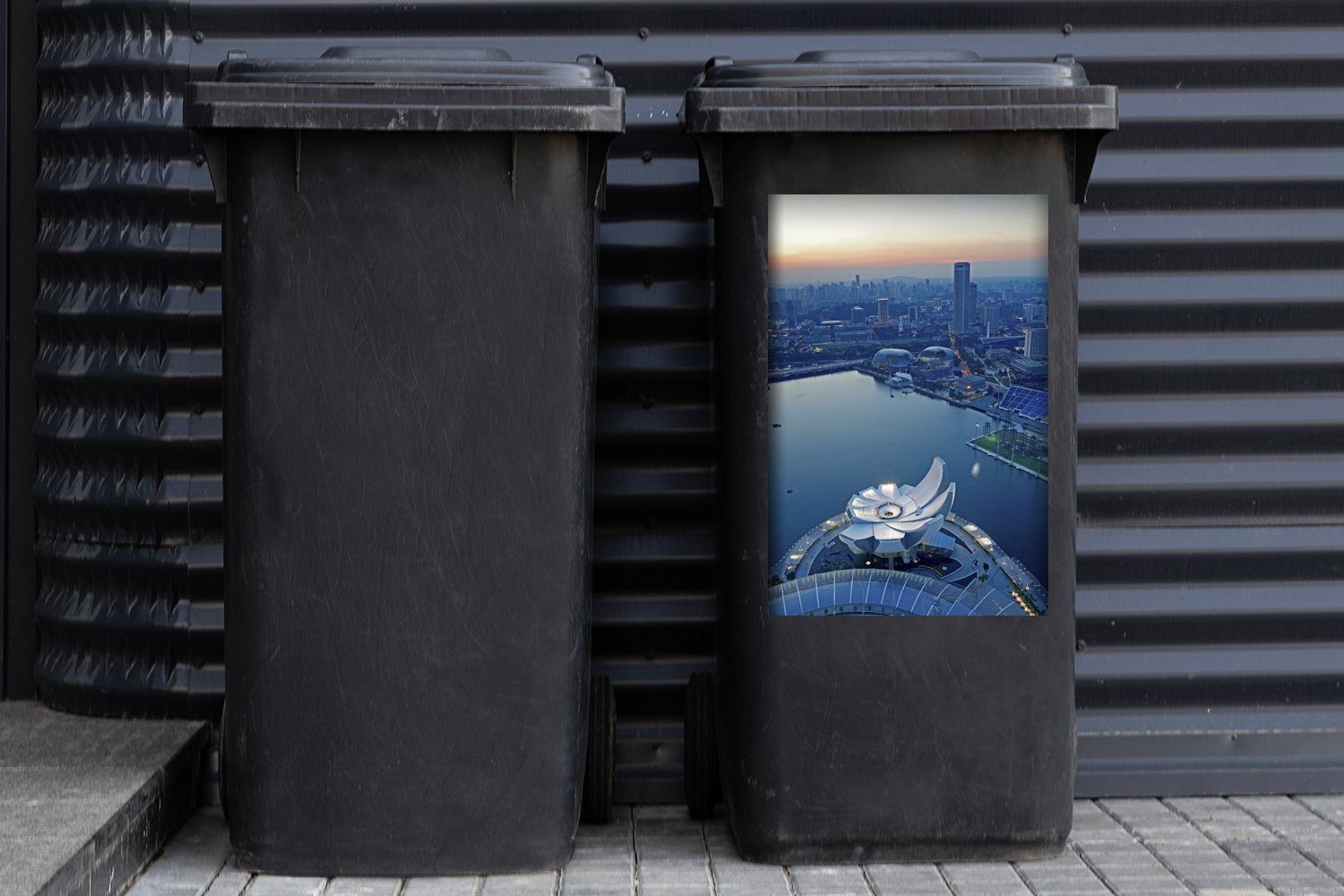 St), Architektur Mülltonne, Wasser Abfalbehälter (1 MuchoWow Sticker, Container, - Singapur Mülleimer-aufkleber, Wandsticker -