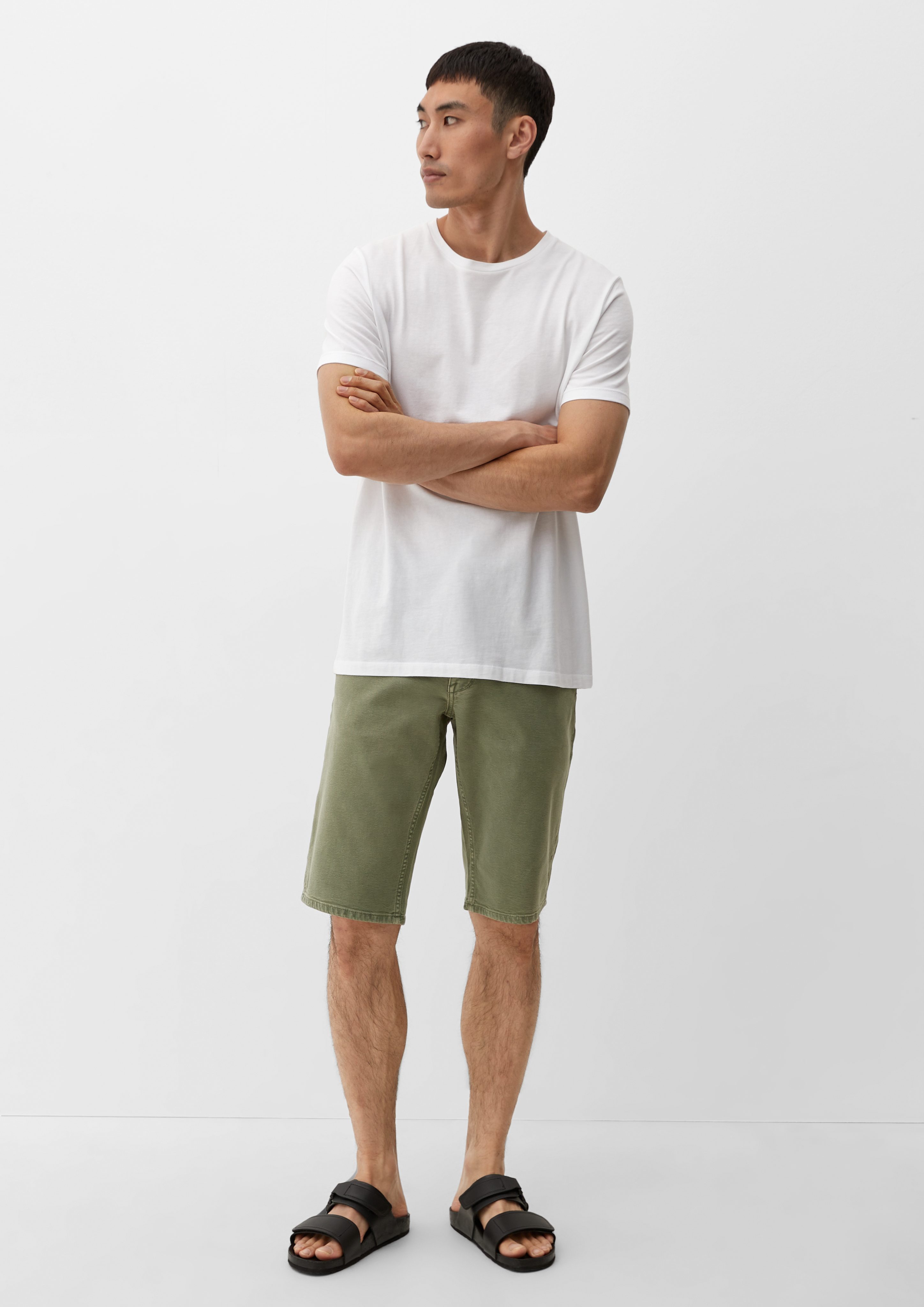 s.Oliver Jeansshorts Leg / / Regular olivgrün Rise / Straight Waschung Fit High Jeans