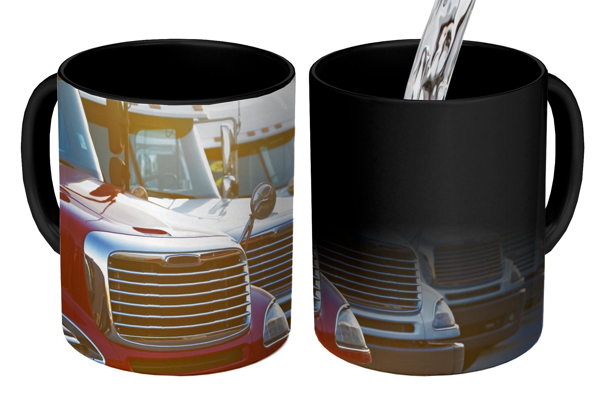 MuchoWow Tasse Aufnahme von nebeneinander stehenden Lastwagen, Keramik, Farbwechsel, Kaffeetassen, Teetasse, Zaubertasse, Geschenk