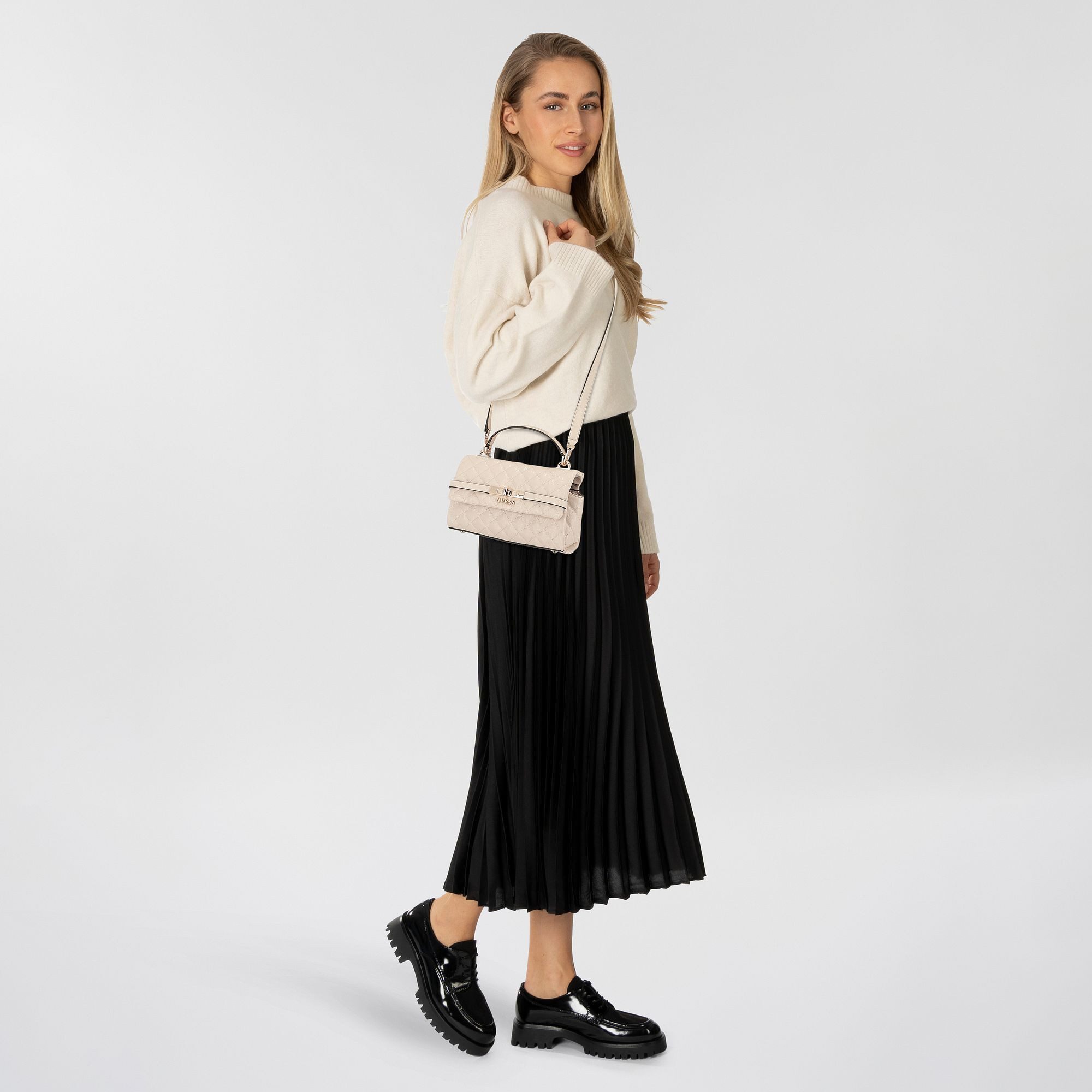 Guess Henkeltasche Idra, Polyurethan günstig online kaufen