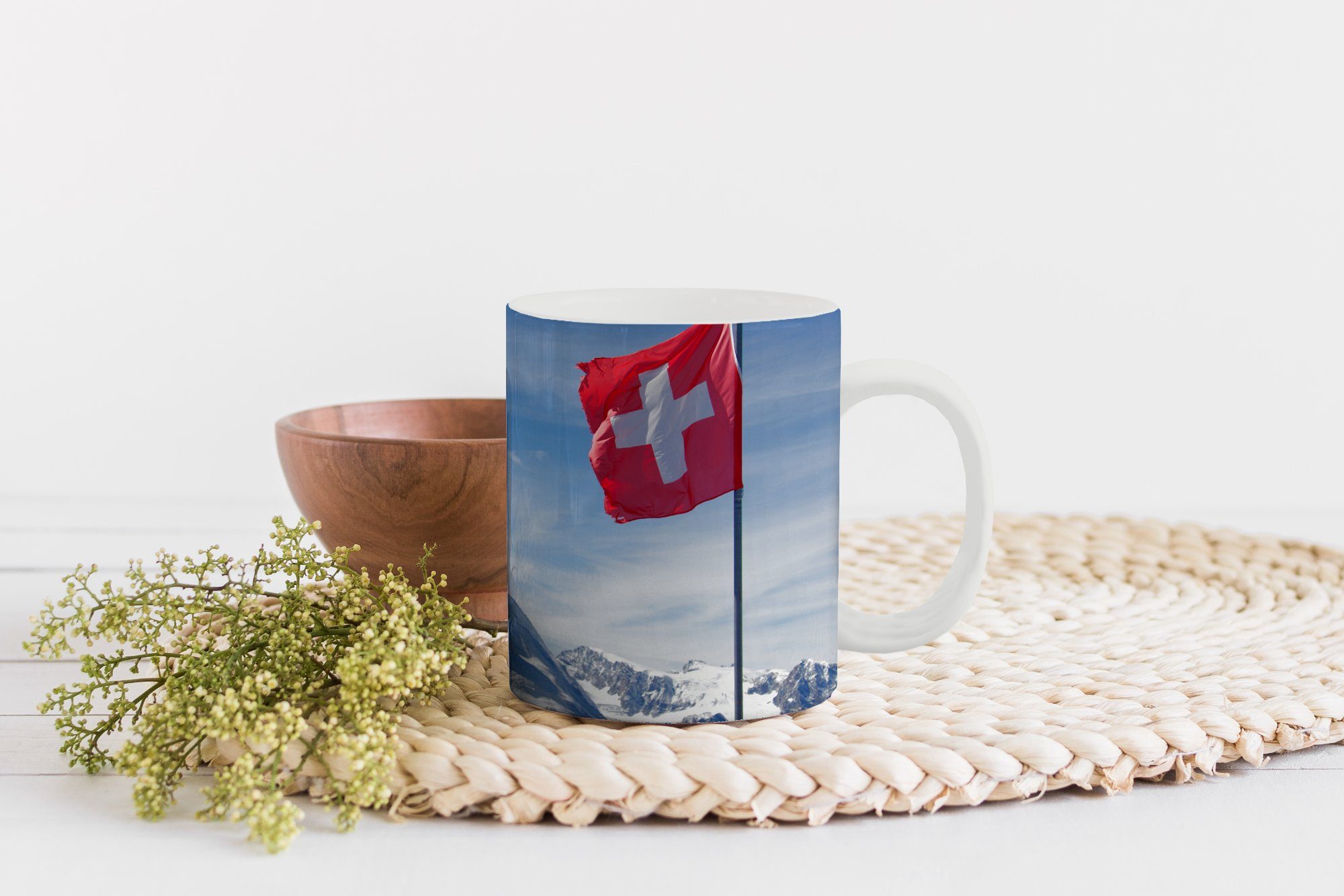 MuchoWow Tasse Kaffeetassen, Geschenk Matterhorn Schweizer Flagge der Keramik, in Teetasse, Schweiz, am Teetasse, Becher,