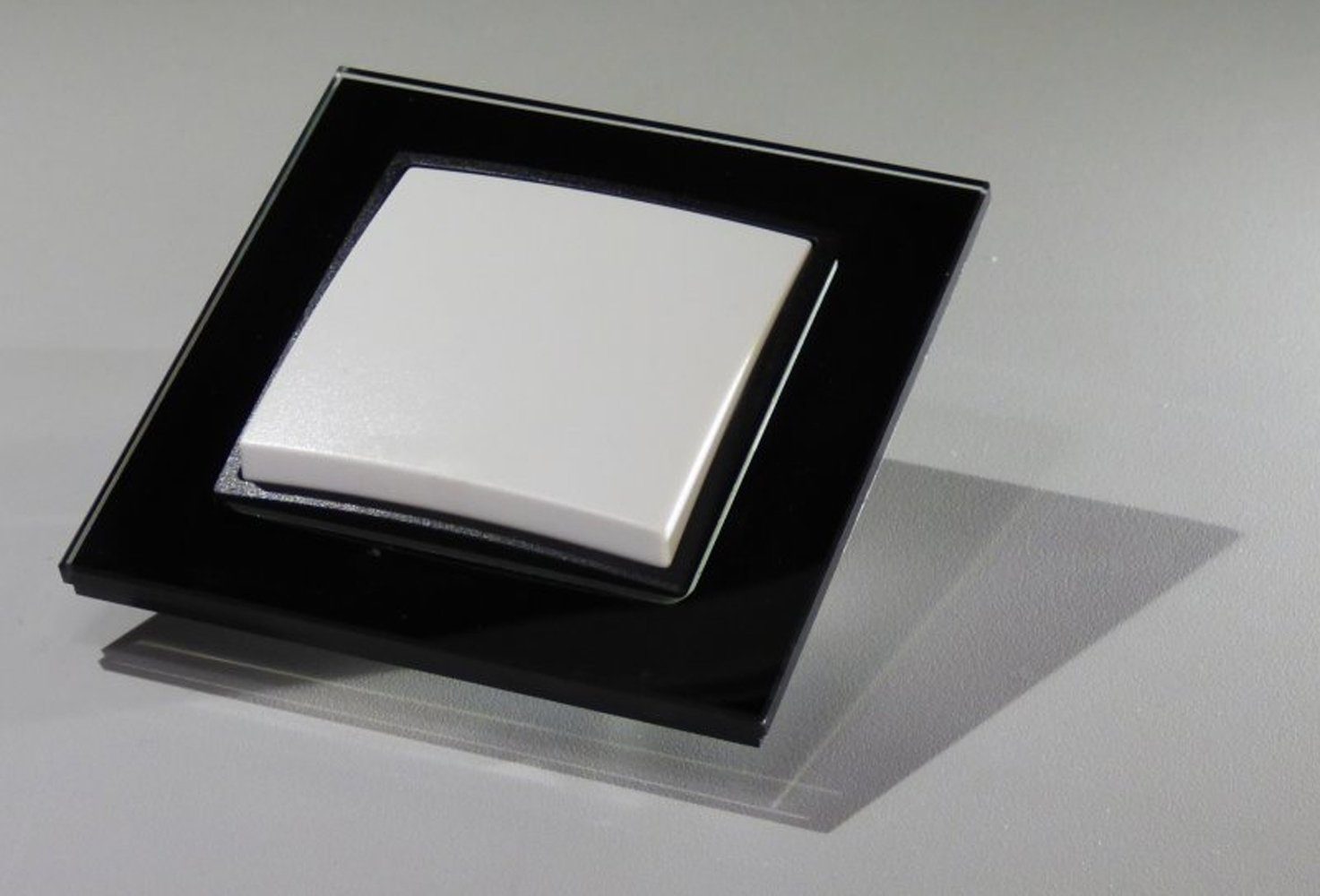 Lichtideen Schalter 7382 ABELKA Nuovo Glasschalter Serie weiß Taster Tausch Deckel (Taster, Schalter, Anennendose, Steckdose mit USB lieferbar)