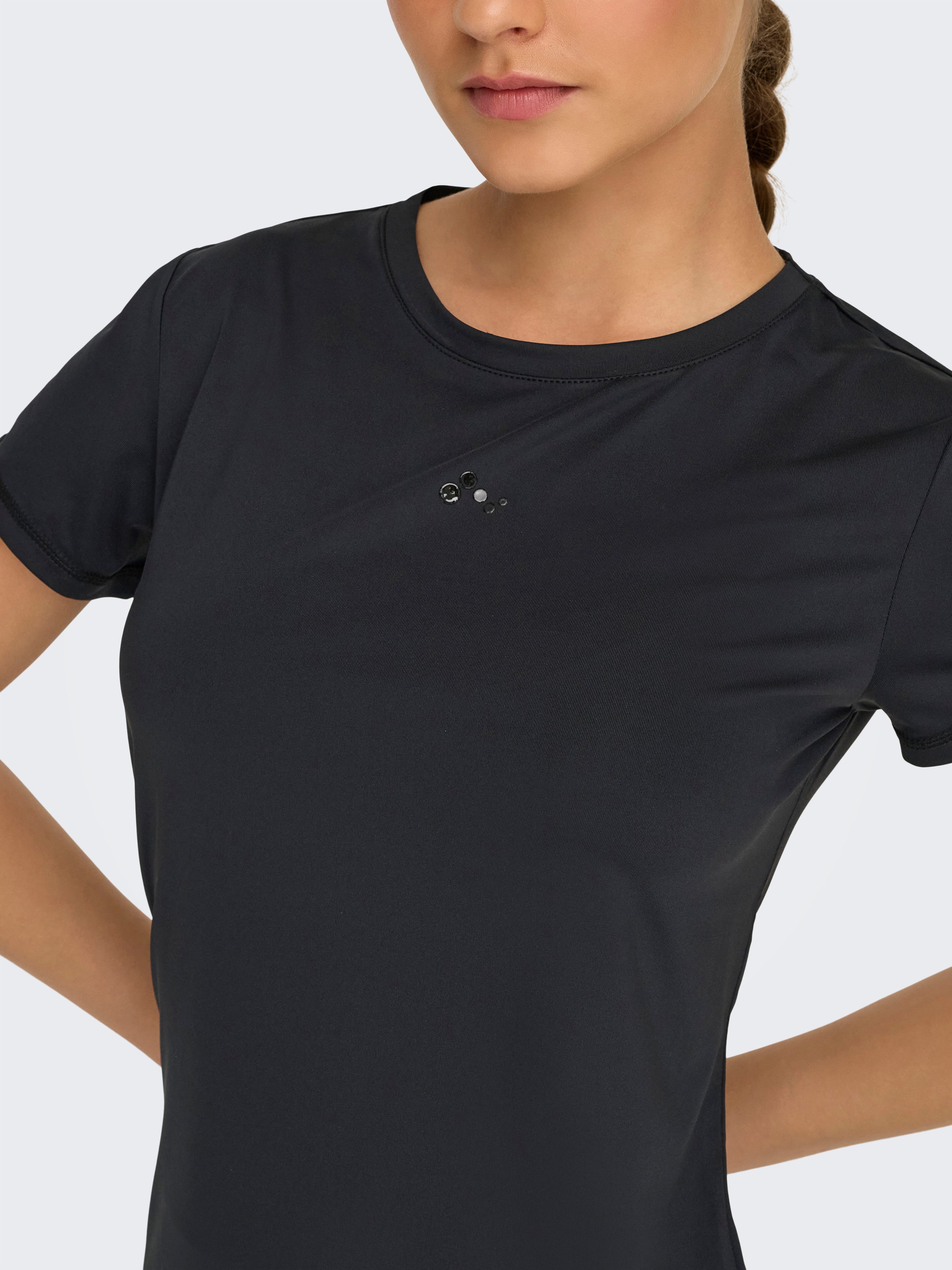 ONLY Play Trainingsshirt ONPBREE LIFE ON SS REG TEE NOOS aus Polyester und Elasthan, Regular Fit, atmungsaktiv, pflegeleicht