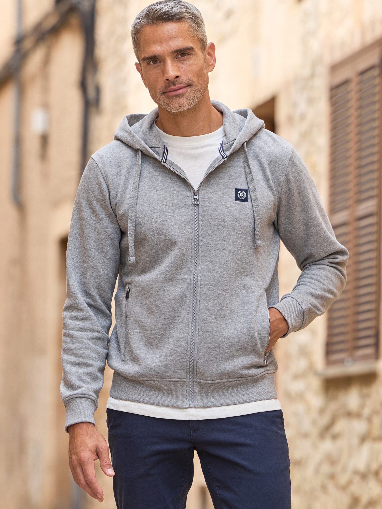 LERROS Sweatjacke Hoodie Sweat-Jacke Kapuzensweatjacke mit Tunnelzug und seitlichen Reißverschlusstaschen