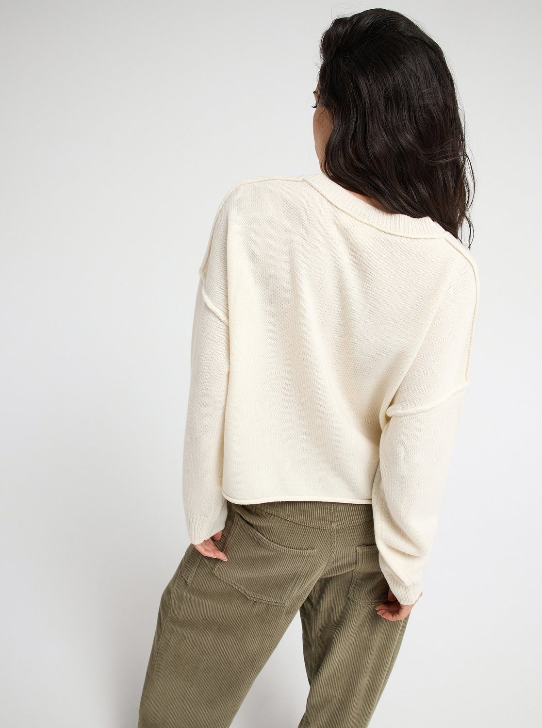Roxy Rundhalspullover SOMETHING CUTE mit Rollsaum, Langarm, unifarbenes Design