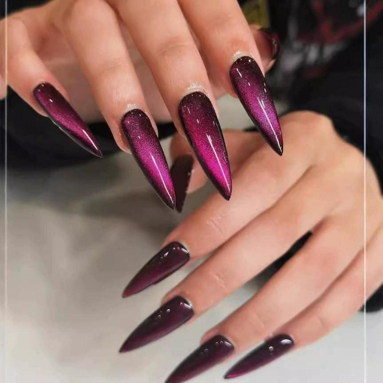 LuxusKollektion Kunstfingernägel Fake Nails Stiletto Long Cat Eye Lila Magnetic Nagelkleber AHE11