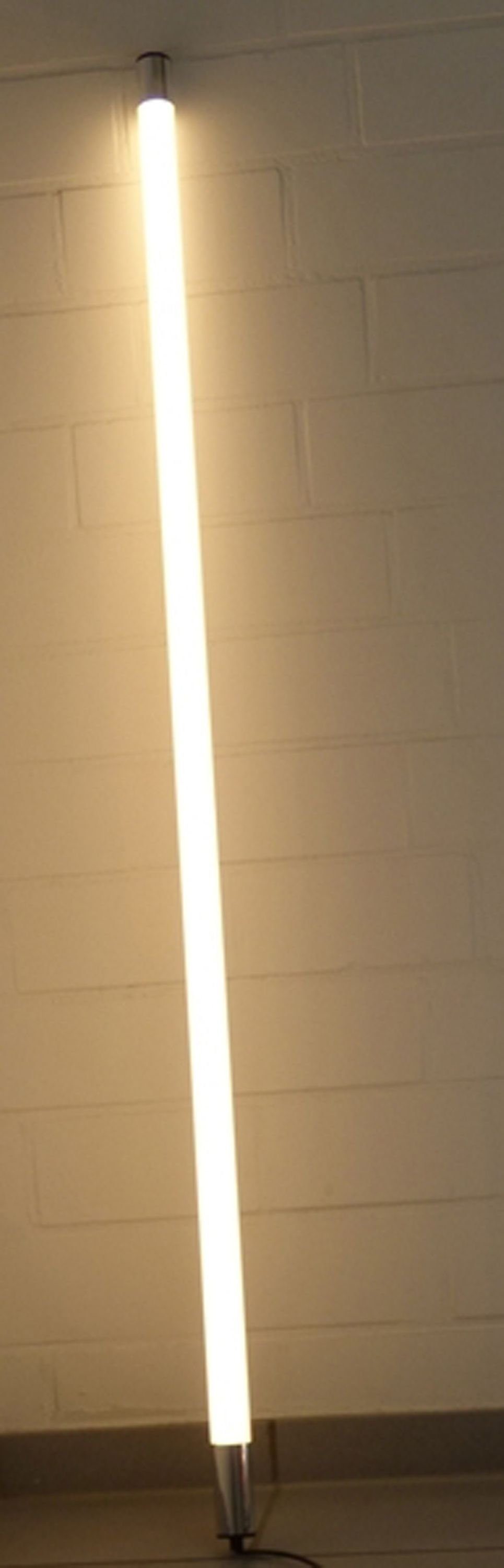 XENON LED Wandleuchte LED Leuchtstab Satiniert 1,23m Länge 1700 Lumen IP44 Außen Warm Weiß, LED Röhre T8, Xenon Warm Weiß