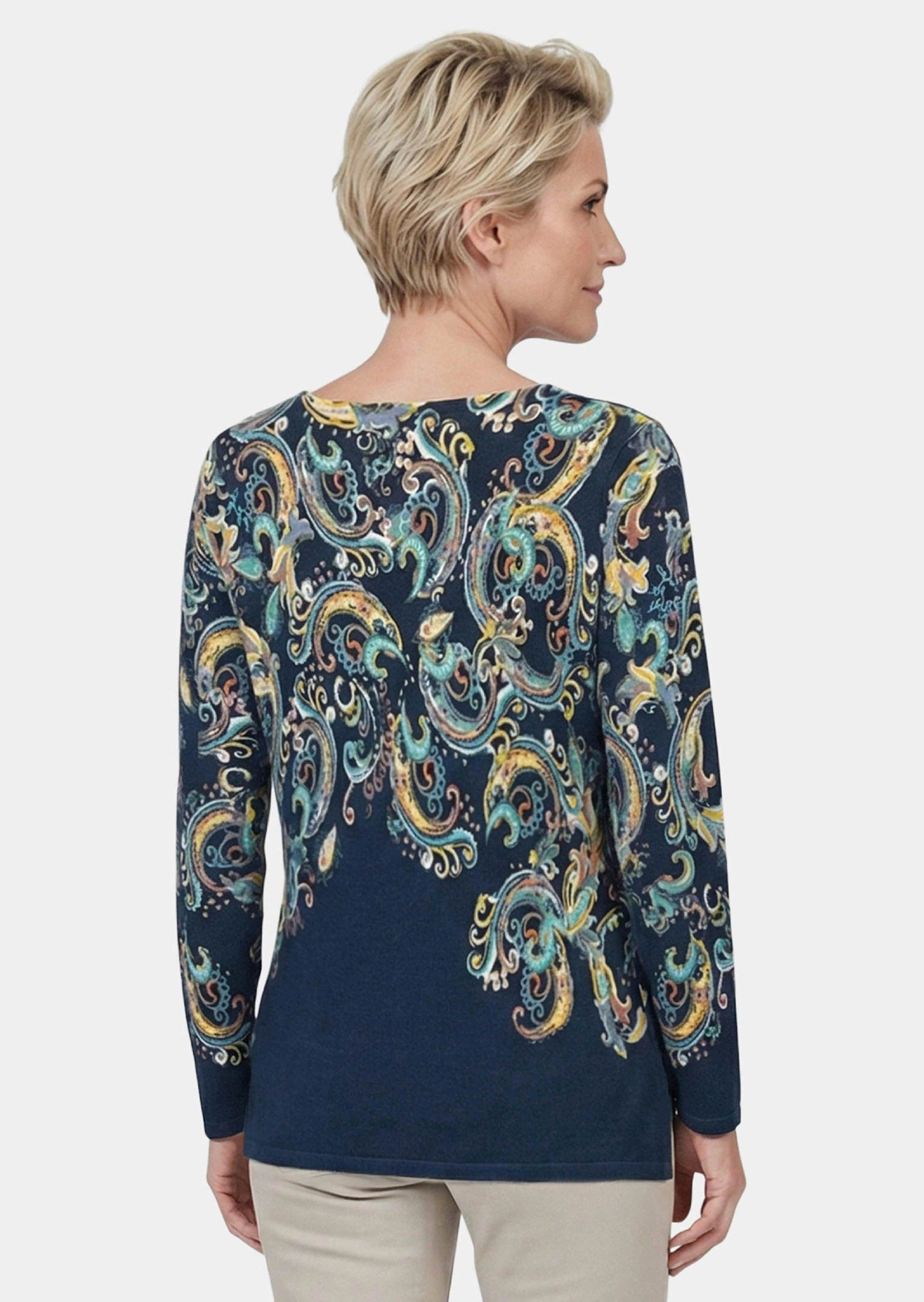 GOLDNER Strickpullover Kurzgröße: Feinstrickpullover mit Paisley-Druck Weicher Baumwoll-Woll-Strick mit U-Boot-Ausschnitt und Langarm