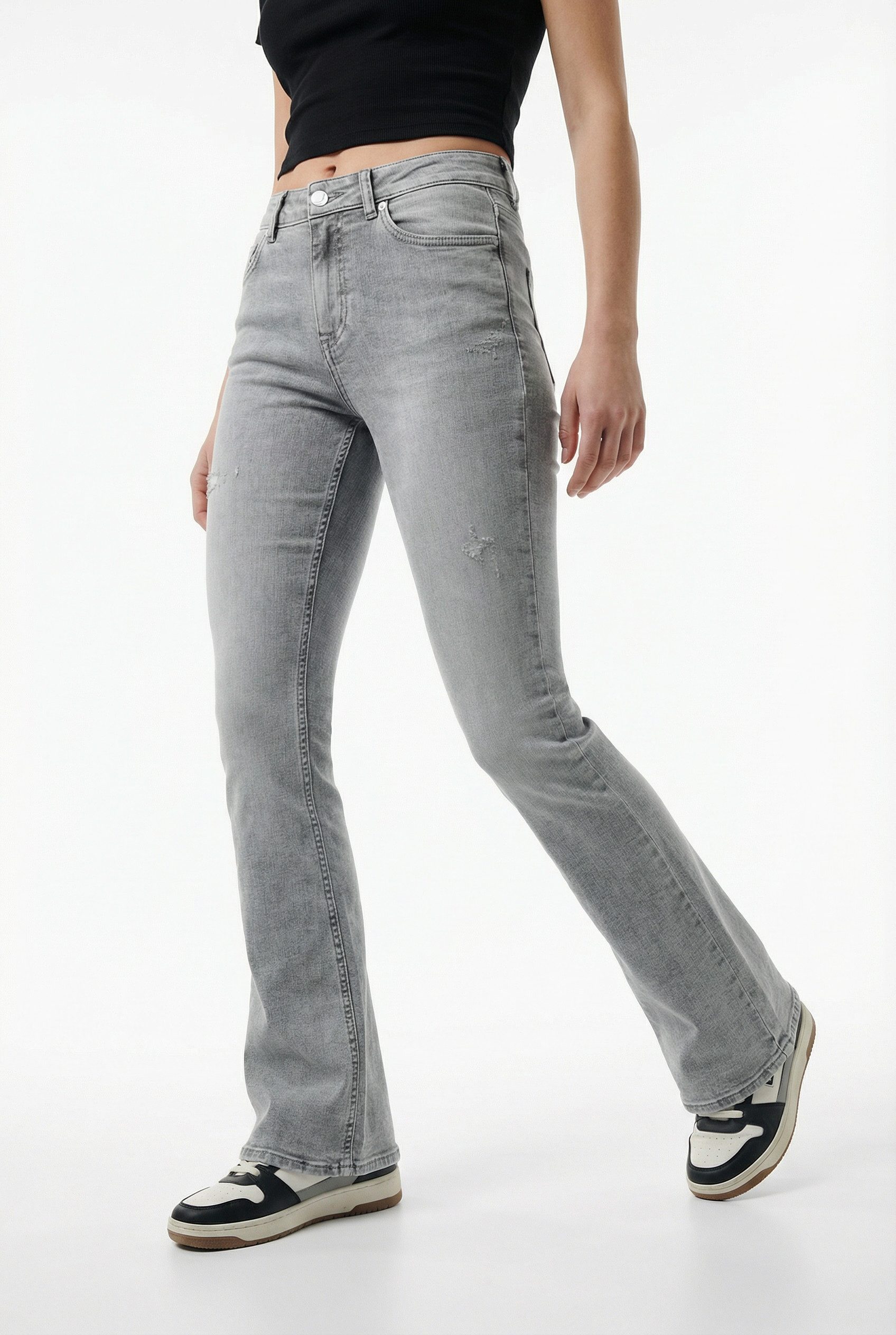 ONLY Bootcut-Jeans ONLBLUSH MID WAIST FLARED DNM REA1099 mit dezentem Used-Look