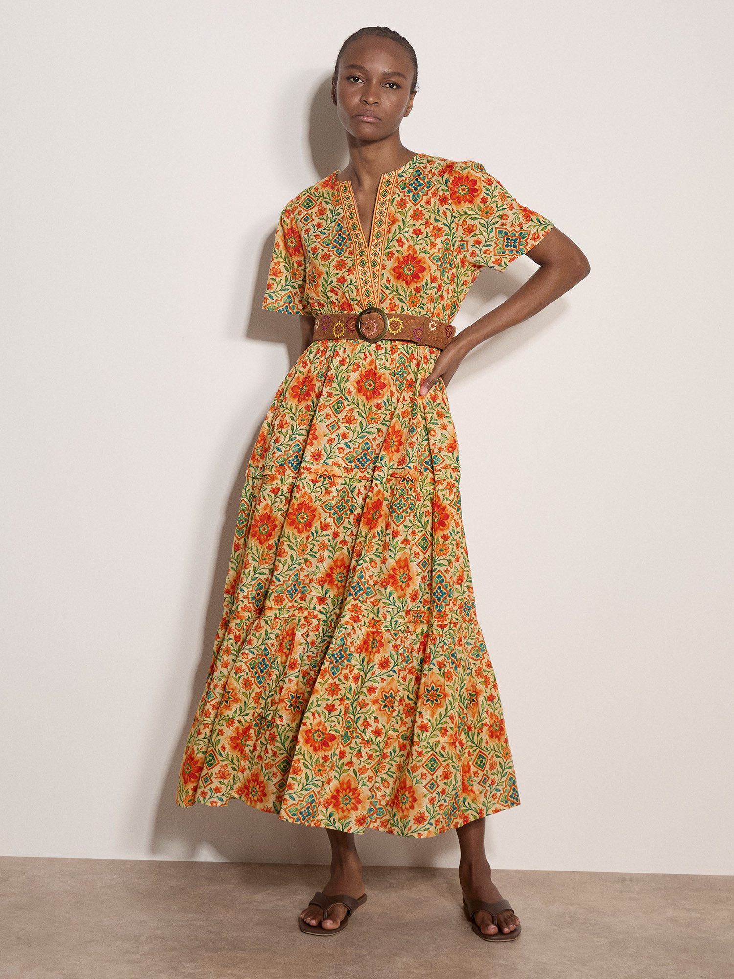 Apricot Druckkleid Blumenkleid mit Volant