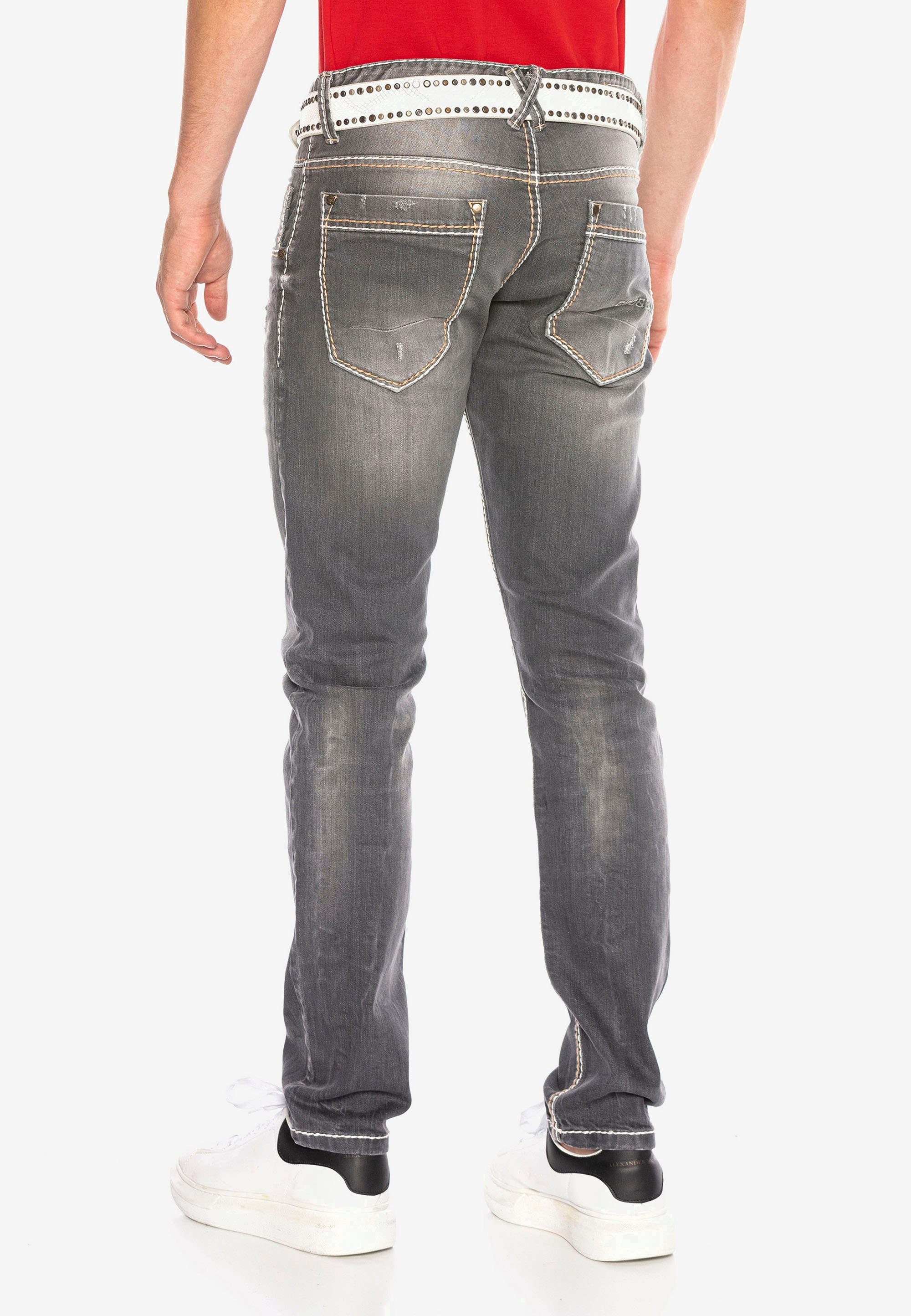 modernem & Baxx Fit-Schnitt Cipo in Bequeme Straight Jeans CD668