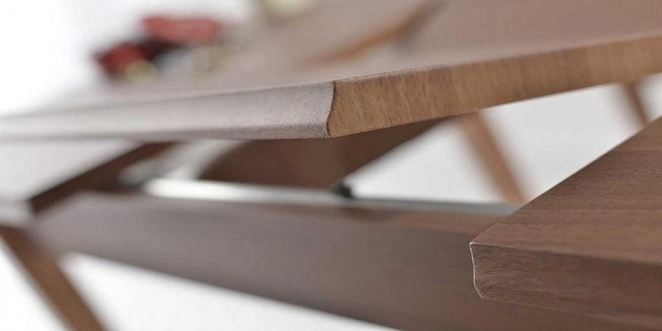 Xlmoebel Esstisch Ausziehbarer Holztisch mit zeitlosem Design für gesellige Abende (1-St., Esstisch), Hergestellt in Europa