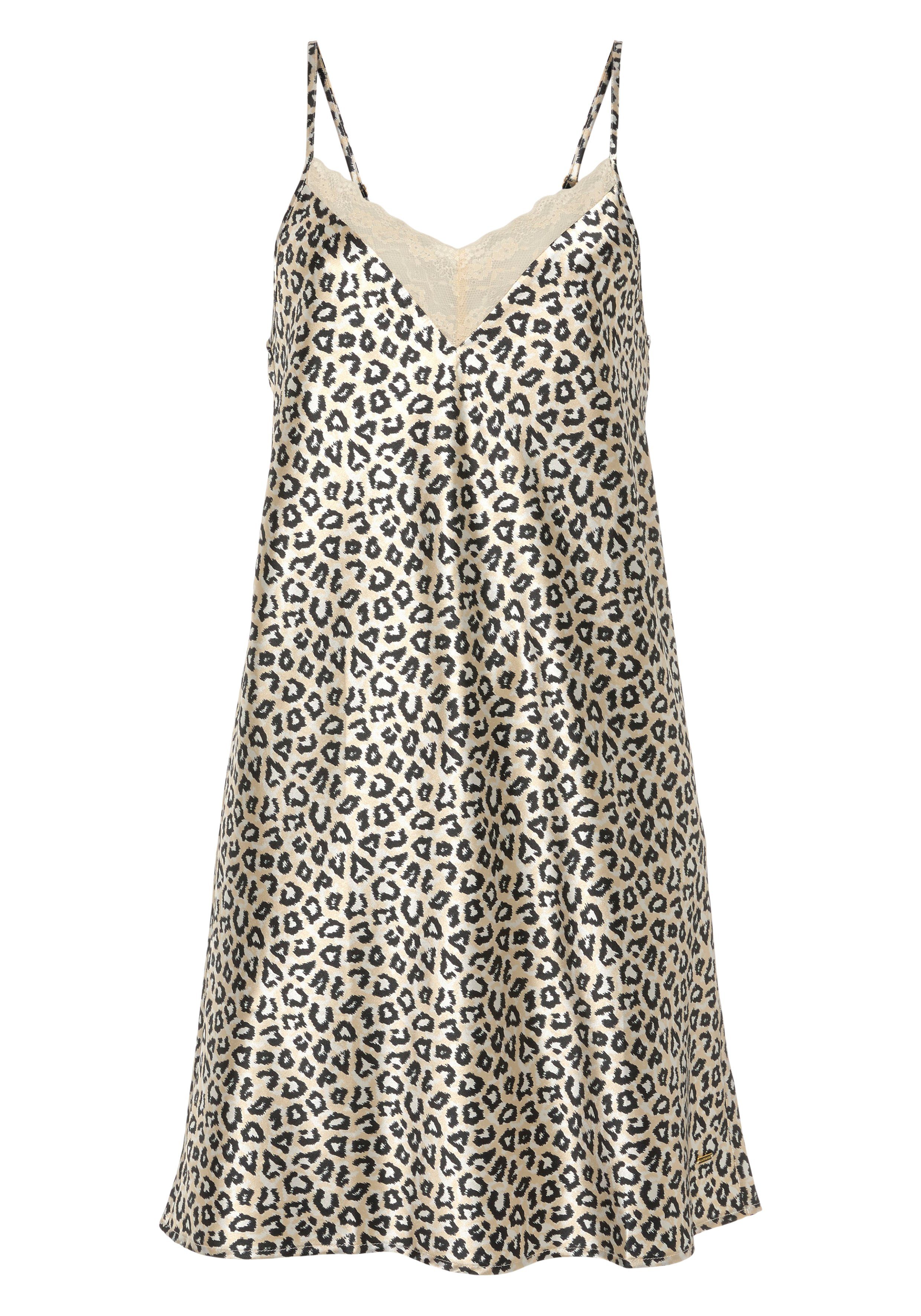 Buffalo Negligé mit schönem Animal-Print und Spitzeneinsätzen. € 39,99