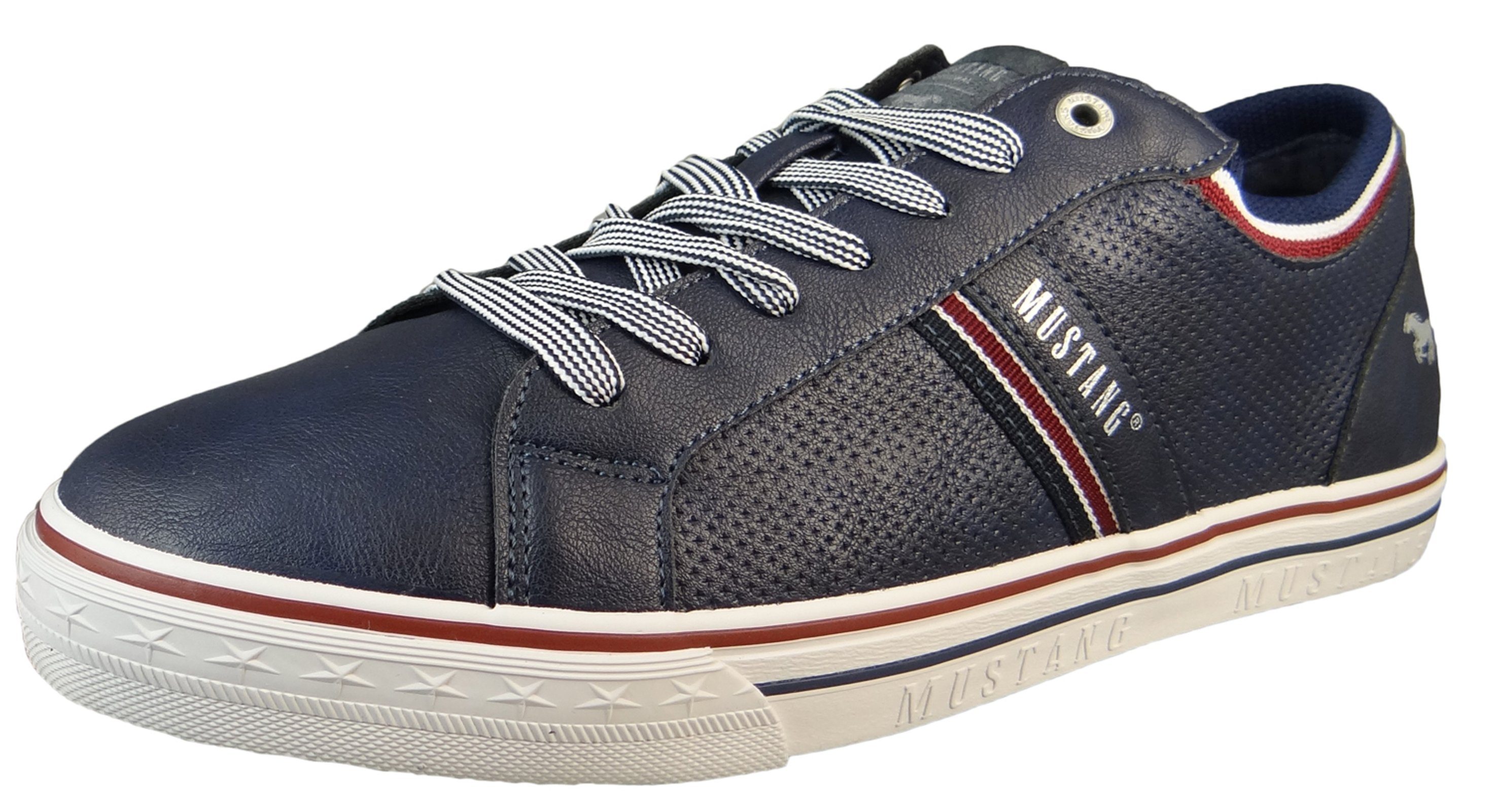 4147309 820 navy Sneaker