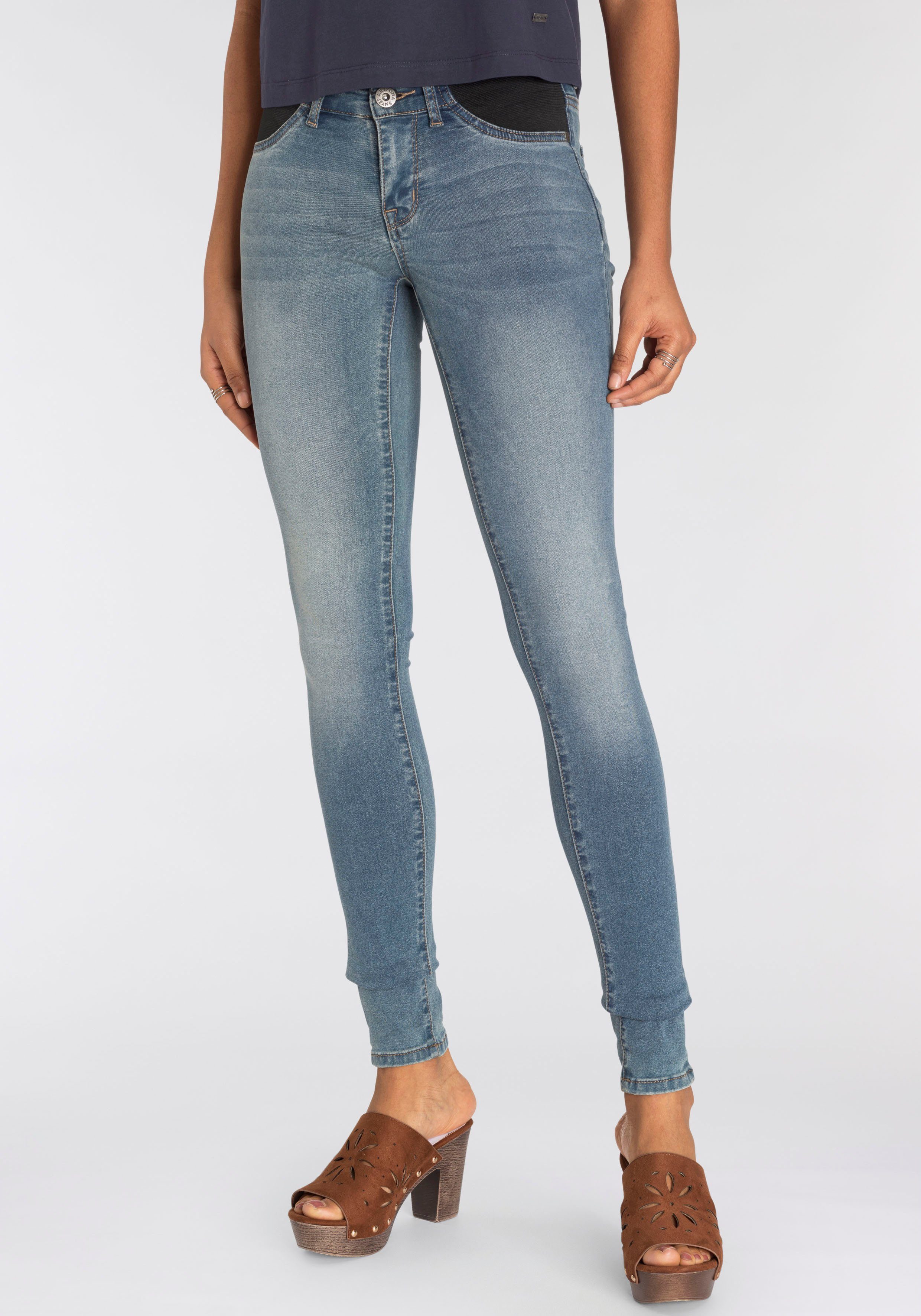 Arizona Skinny-fit-Jeans Ultra Stretch Low Waist mit seitlichen Stretch-Einsätzen am Bund blue-used