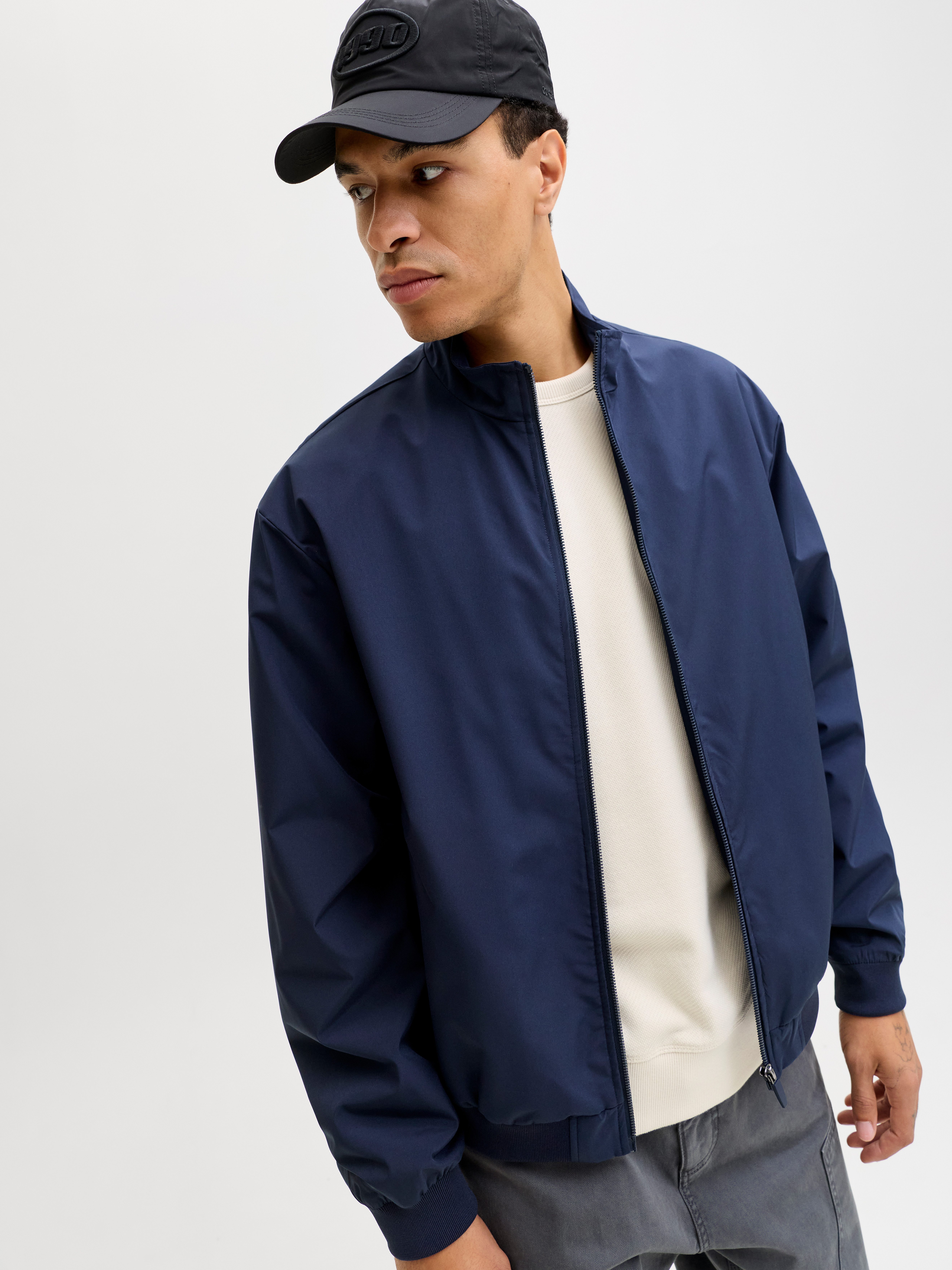 Jack & Jones Bomberjacke JJECHARGE STAND COLLAR BOMBER NOOS mit Stehkragen
