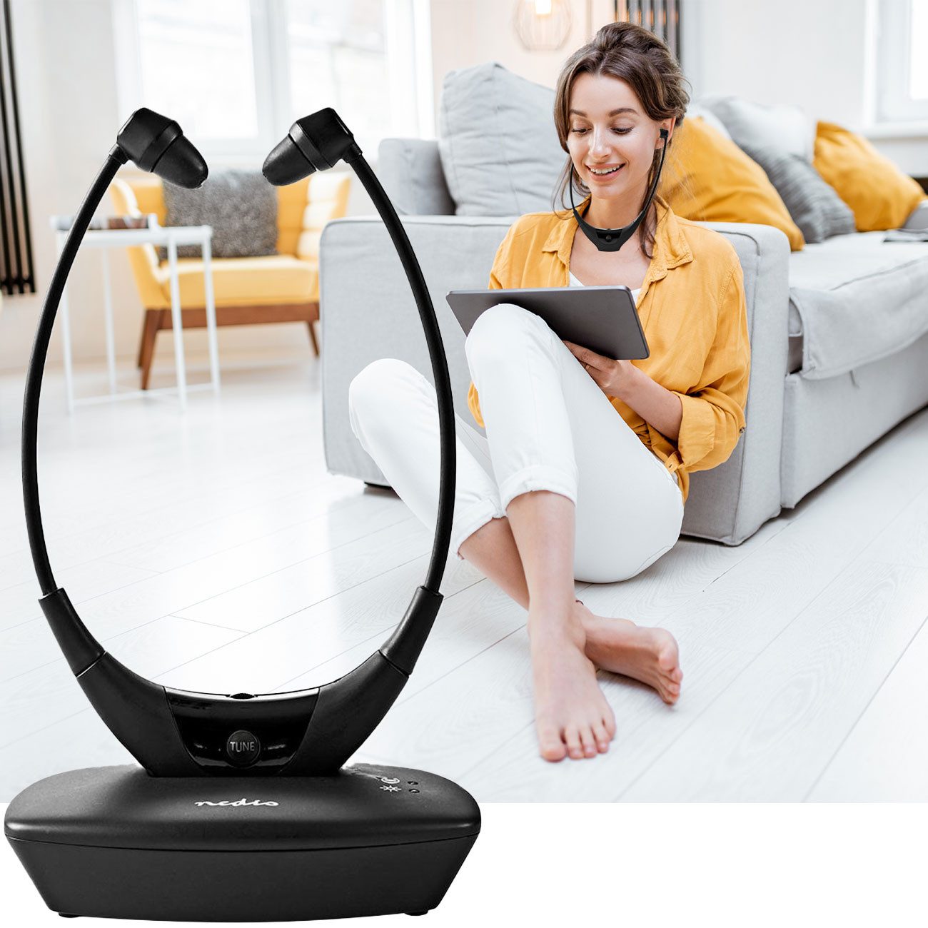 Nedis Kabelloser TV-Kinnbügel-Kopfhörer in Schwarz: Leicht & ergonomisch In-Ear-Kopfhörer (Stromversorgung Basisstation über USB-C)