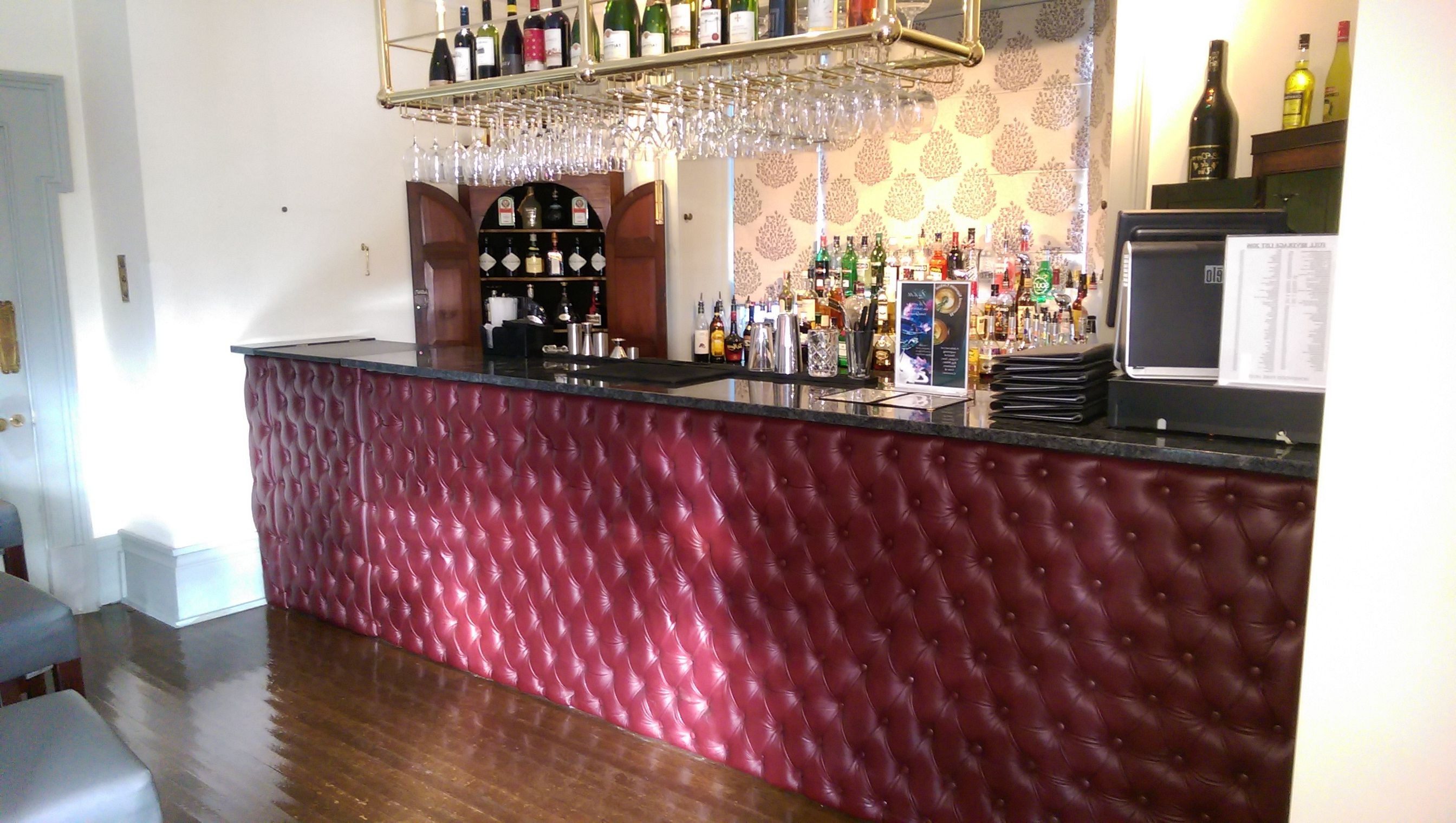 Xlmoebel Wandpaneel Maßgeschneiderte gepolsterte Bar Wandverkleidungen aus Paneelen, Made in Europa