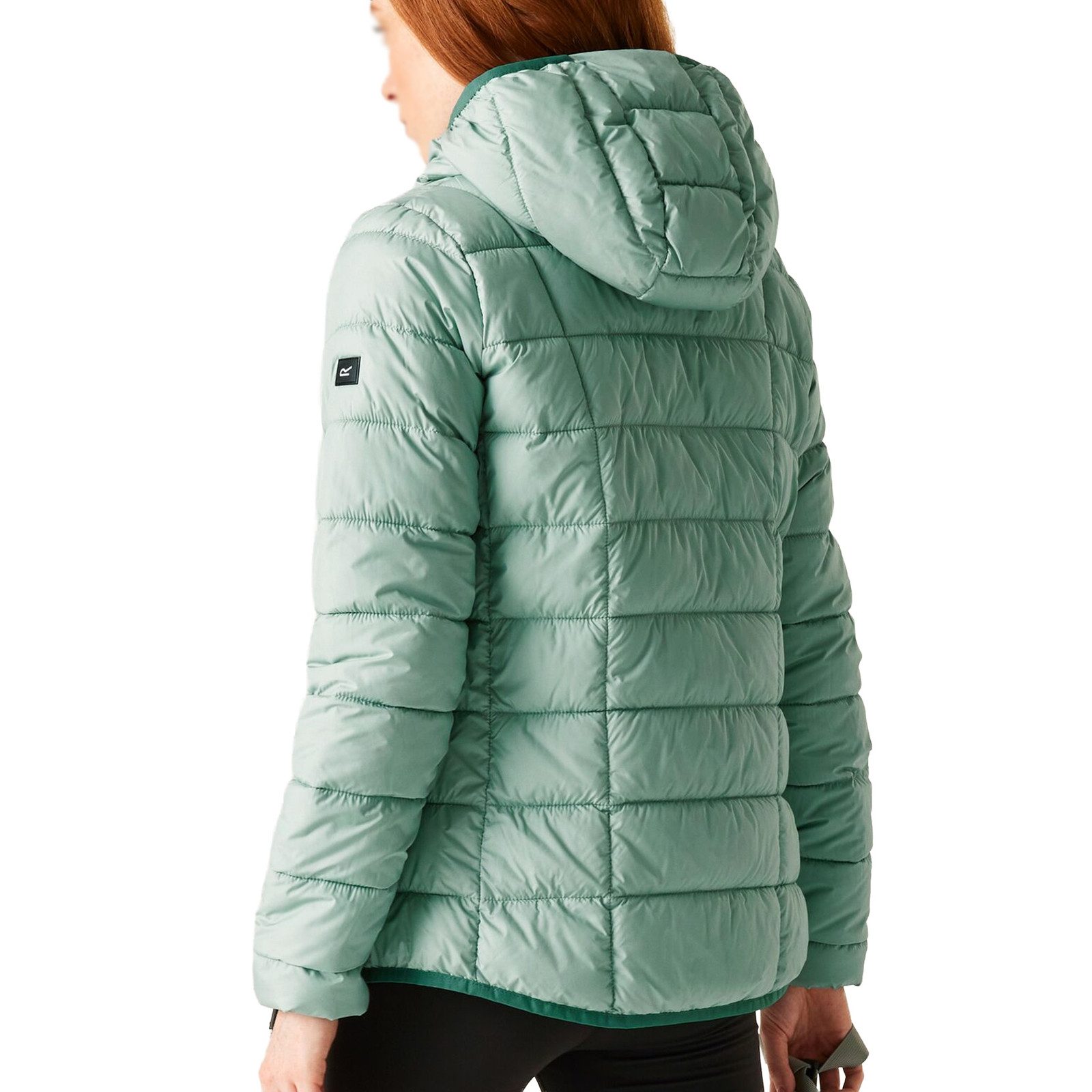 Regatta Steppjacke Asper mit Markenschriftzug auf der Vorderseite