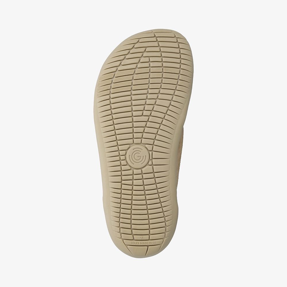 GROUNDIES Cricket Barefoot Slipper