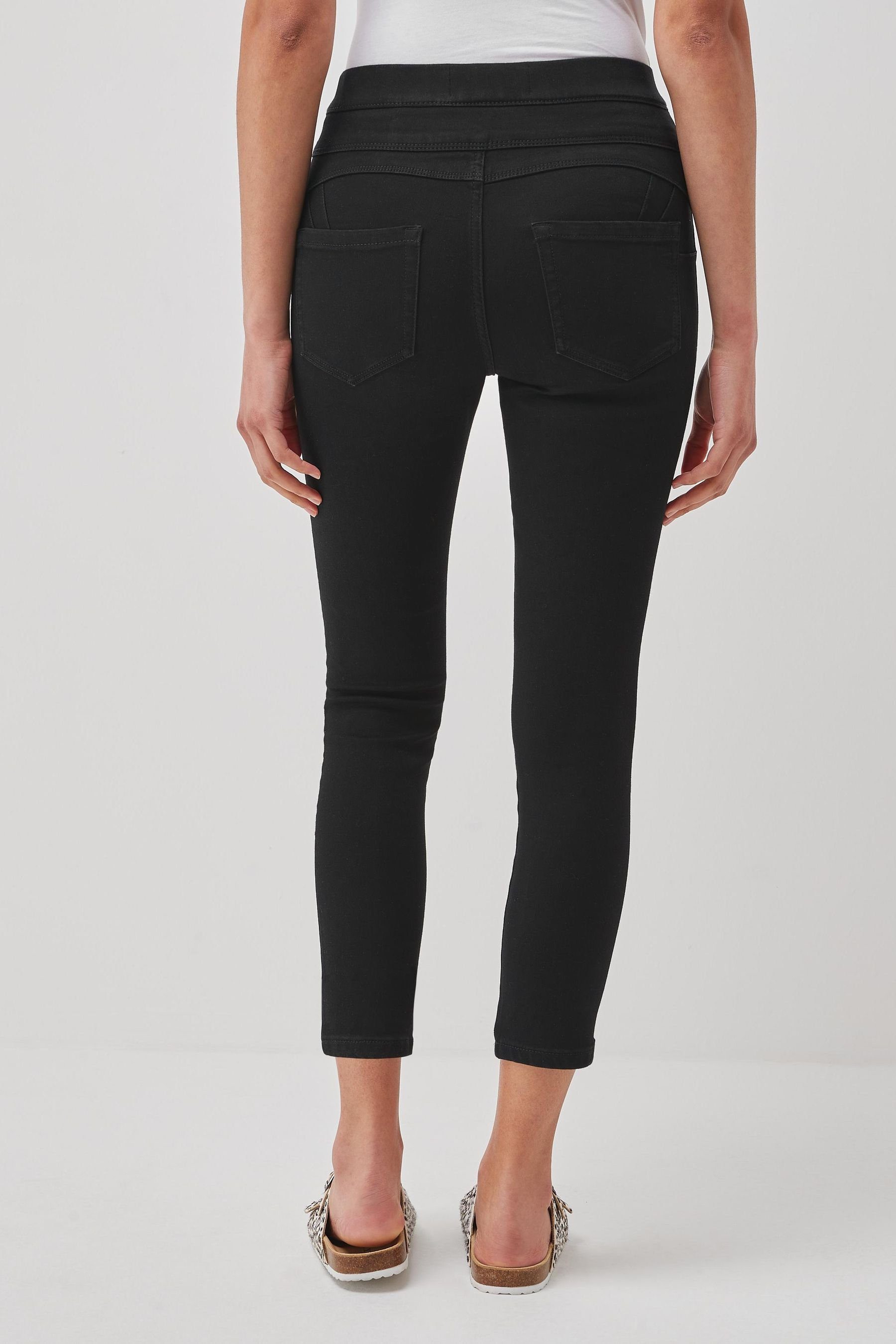Figurformende Next Fit Cropped Skinny (1-tlg) Caprijeans Superstrech-Jeans