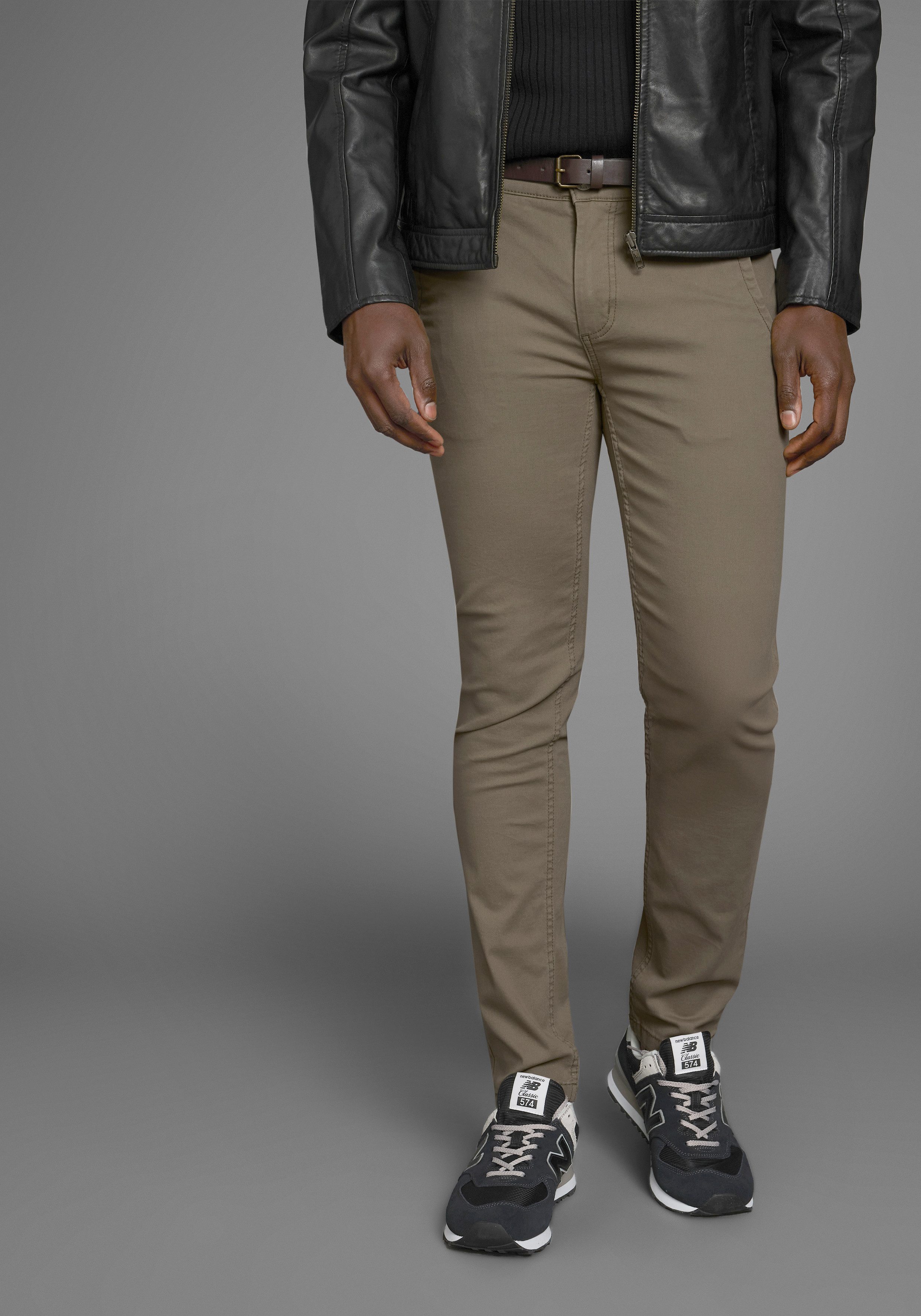 Bruno Banani Chinohose (Set, mit abnehmbarem Gürtel) günstig online kaufen