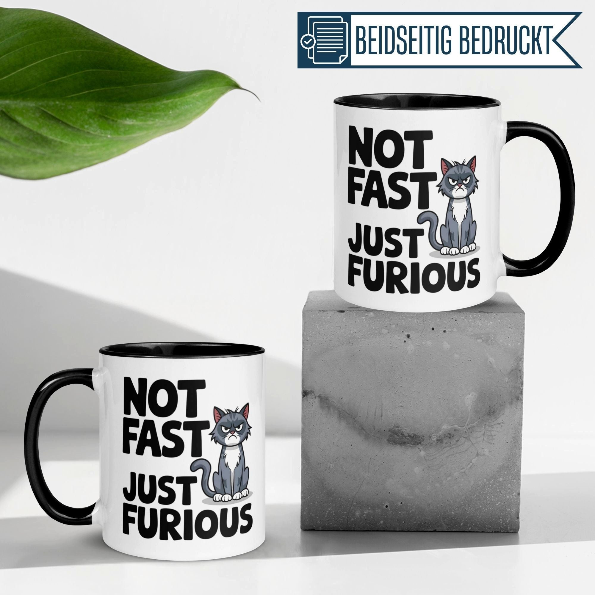 Momentals Tasse Katze – „Not Fast - Just Furious“ – lustiger Katzen Geschenk Becher, Gratis Versand · Links-&Rechtshänder · Spülmaschinenfest