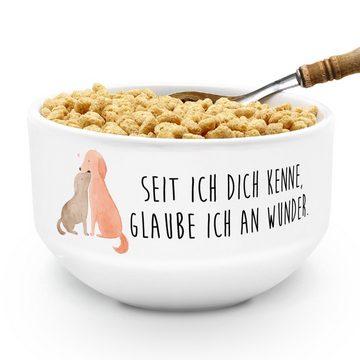 Mr. & Mrs. Panda Müslischale Hunde Liebe - Weiß - Geschenk, Vertrauen, Porzellan Schale, Kuscheln, Keramik, (1-tlg), Einzigartiges Design