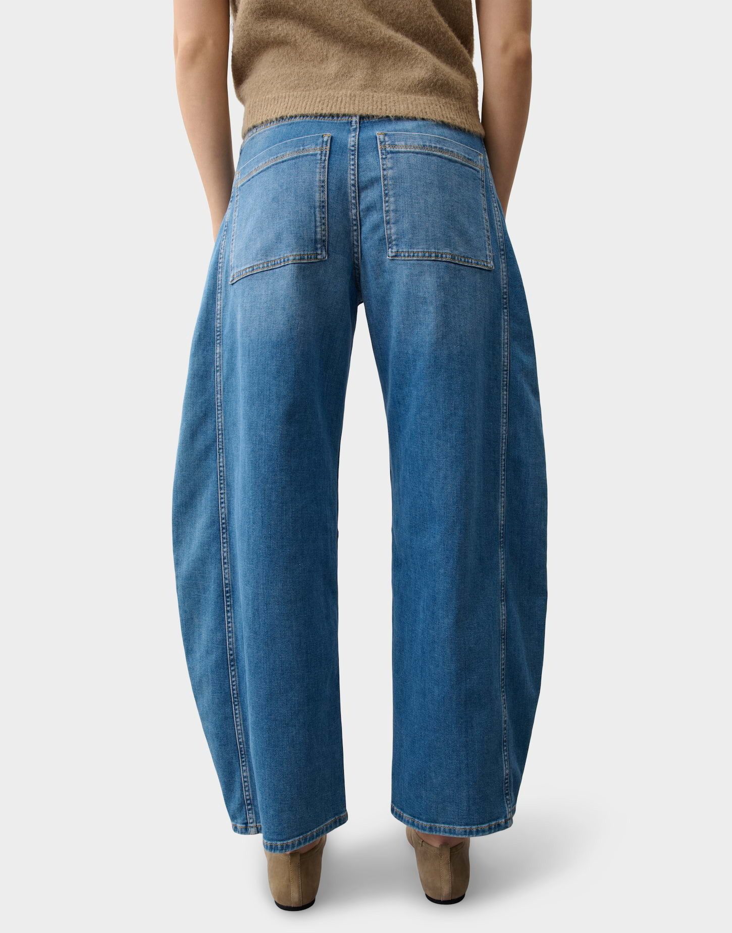 OPUS PANTS Relax-fit-Jeans aus Candiani Denim Mid Rise Ovale Beinform mit 5-Pocket-Design und leichten Used-Effekten – Bild 3 von 5