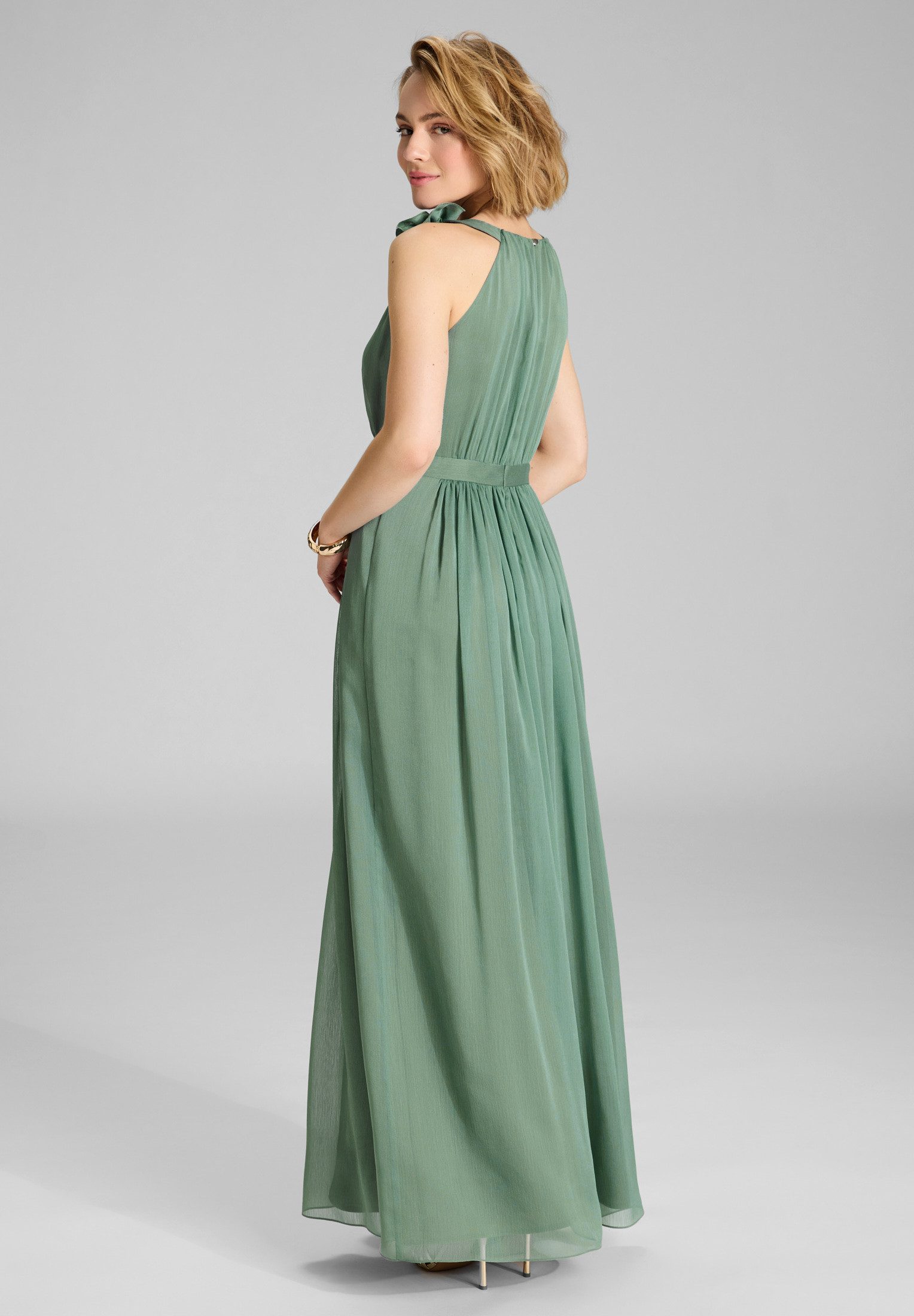 SWING Abendkleid Taillierter Schnitt mit fließendem günstig online kaufen