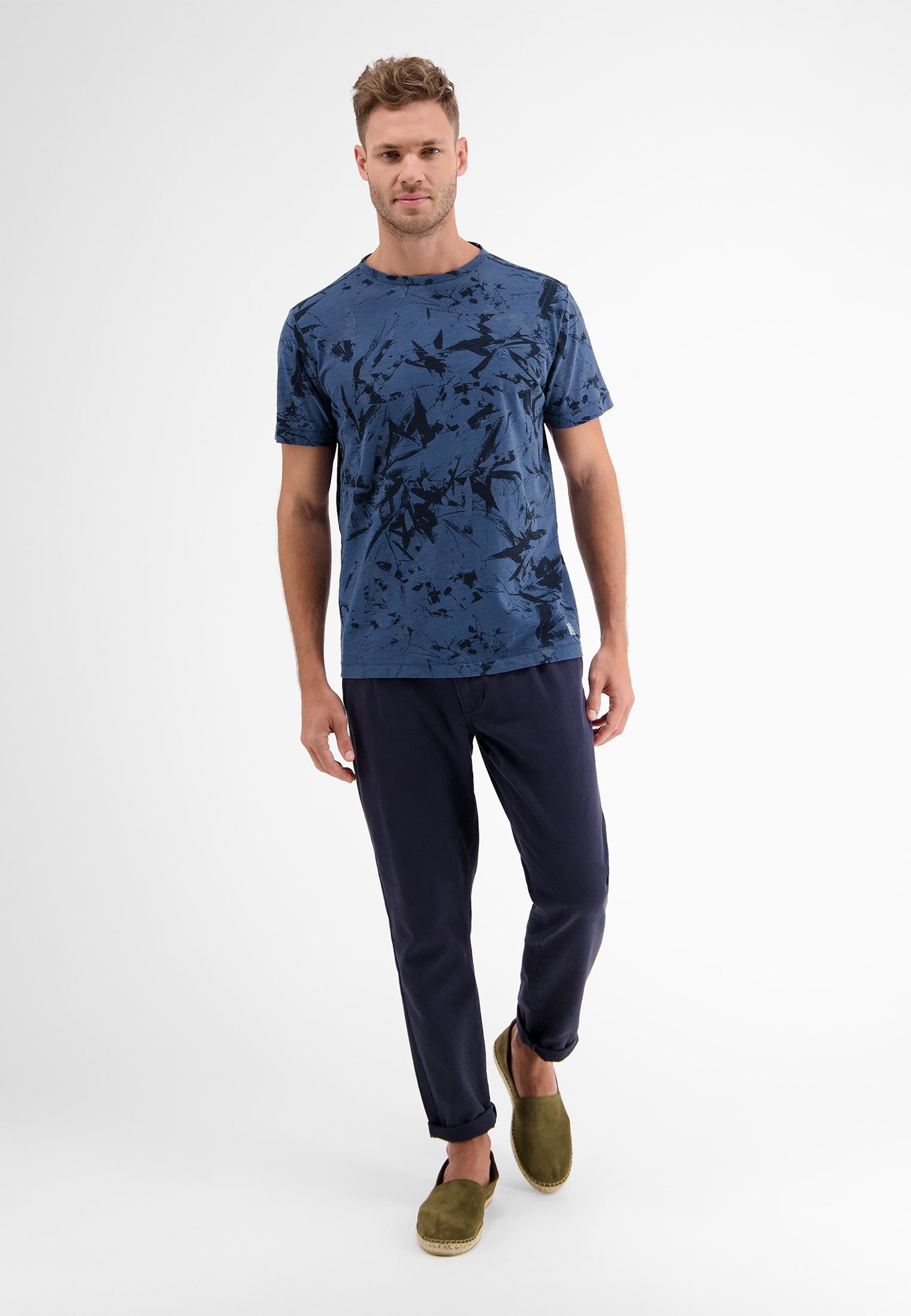 LERROS T-Shirt LERROS T-Shirt BLUE floralem TRAVEL mit AOP