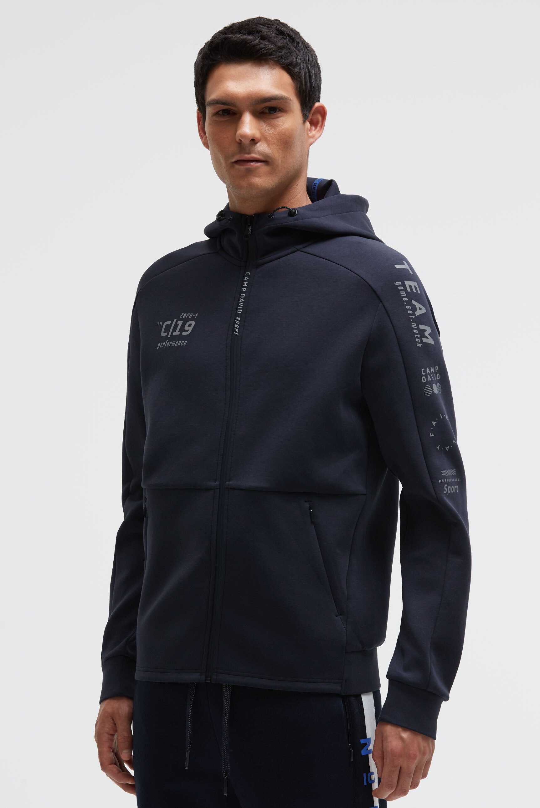 CAMP DAVID Kapuzensweatjacke mit reflektierenden Details
