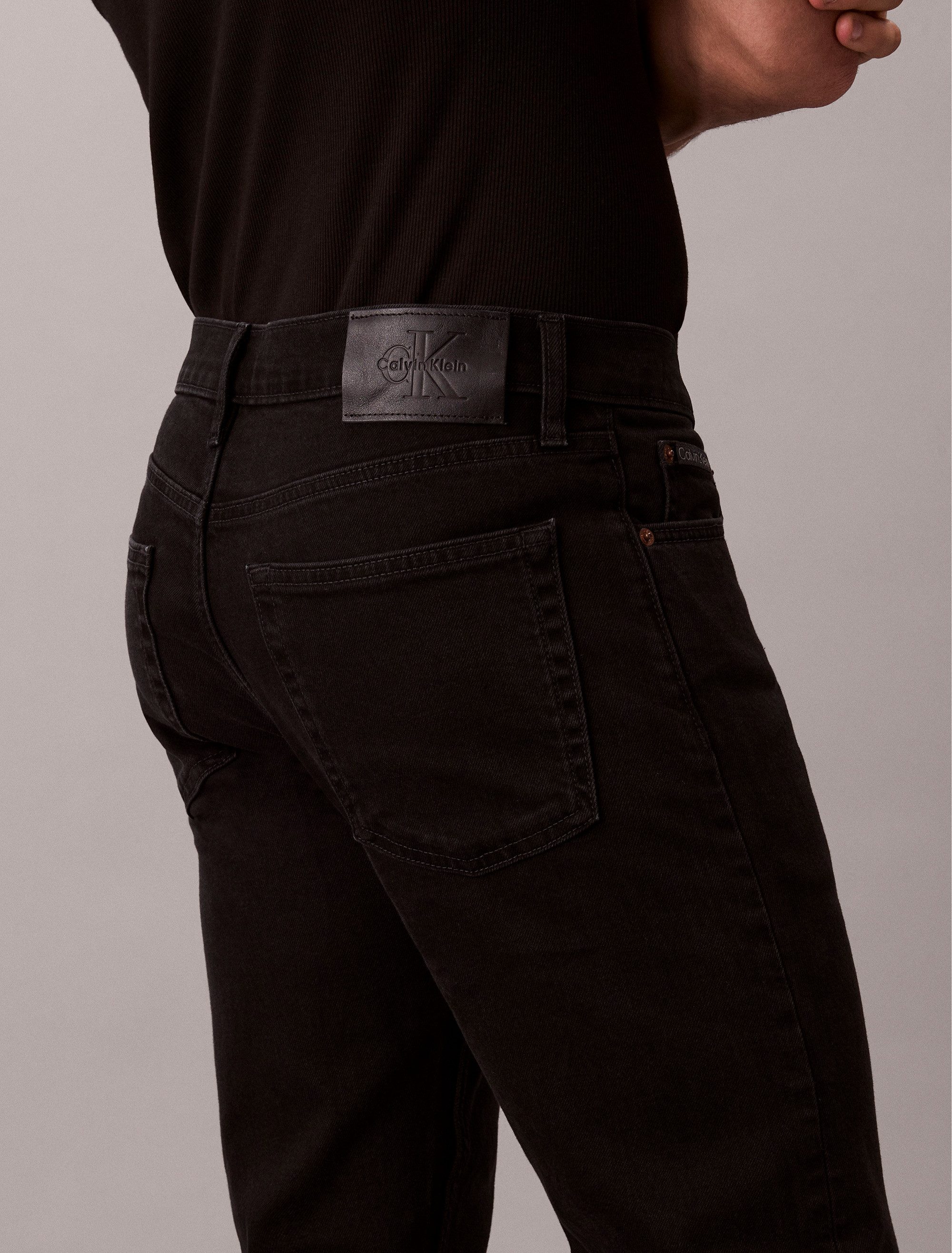 Calvin Klein Jeans Slim-fit-Jeans used washed, Slim Straight Fit, Logopatch am Bund – Bild 4 von 5