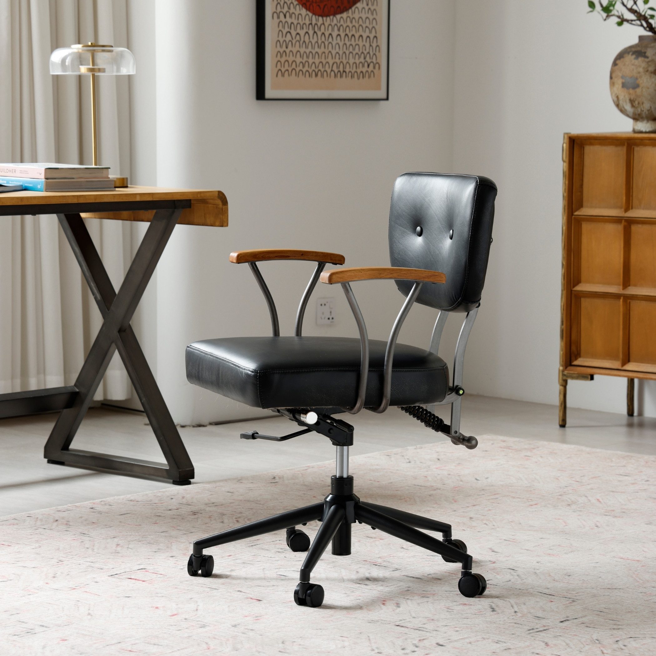 SeedWave Bürostuhl Drehbarer Chefsessel Höhenverstellbar mit Lederbezug, Holz-Armlehnen, Home Office Chair mit freiliegendem Metallgestell, bis 136 kg