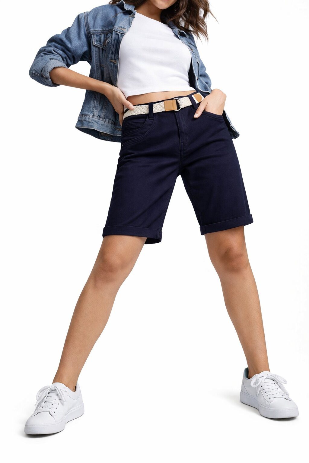 SUBLEVEL Shorts Damen Chino Bermuda kurze Hose leichte Sommerhose mit Gürtel Leichte Bermuda mit Stretchkomfort, Slim Fit und Flechtgürtel