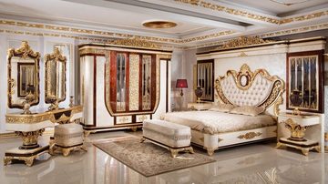 Casa Padrino Bett Schlafzimmer Set Gold / Weiß / Braun / Gold - 1 Doppelbett mit Kopfteil & 2 Nachtkommoden - Schlafzimmer Möbel im Barockstil - Edel & Prunkvoll
