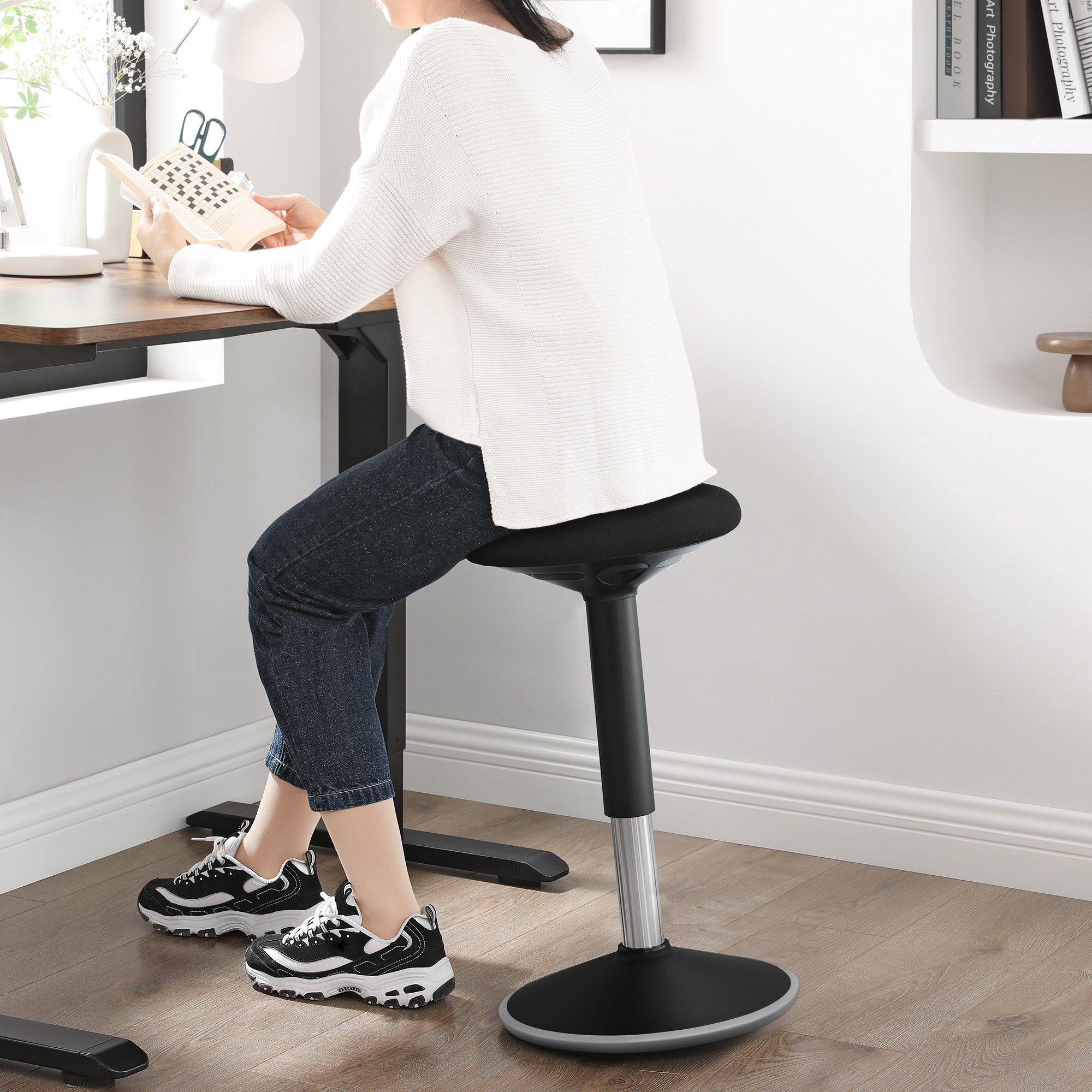 SONGMICS Arbeitshocker Bürohocker, ergonomischer, Sitzhocker, höhenverstellbar 56-81 cm, 360° Drehstuhl, einfache Montage, schwarz