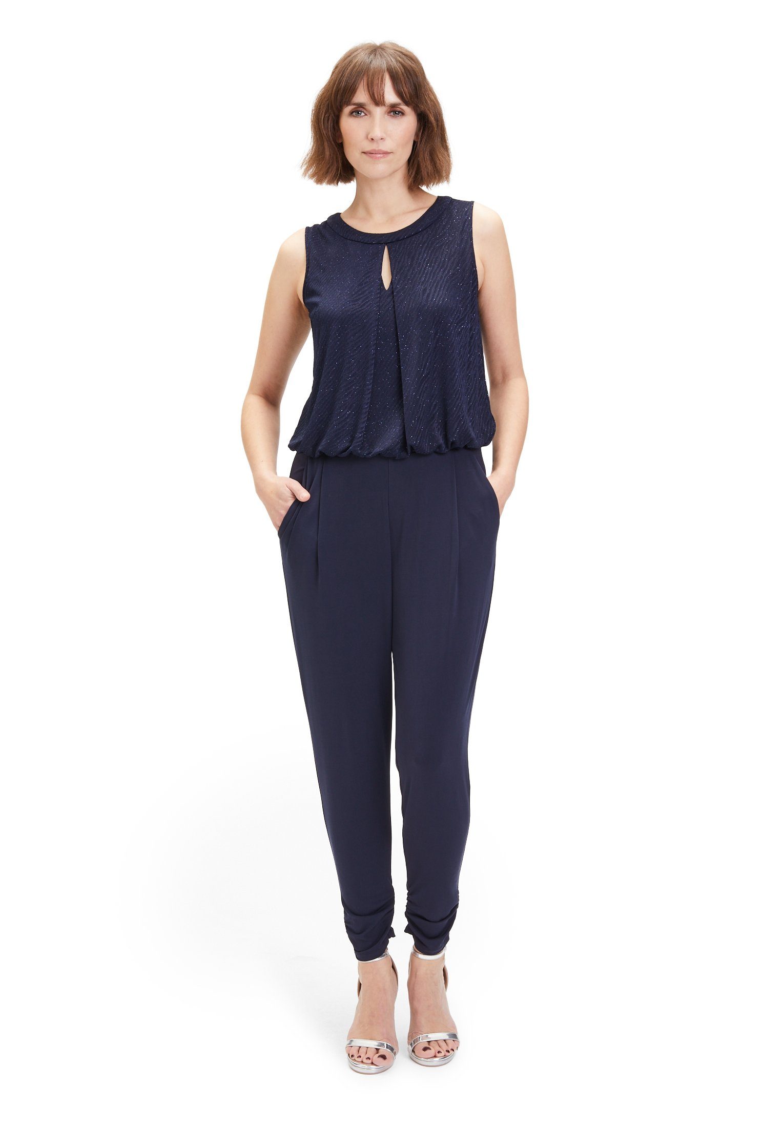 Vera Mont Jumpsuit im Glitzer-Look (1-tlg) Glitzernd