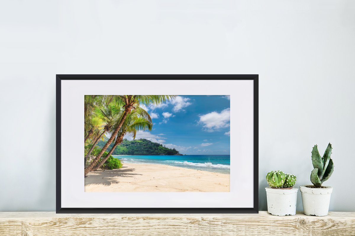 MuchoWow Poster Strand - mit Schwarzem St), - (1 Bilderrahmen Meer Kunstdruck, Rahmen, Urlaub, Insel Gerahmtes Poster, 