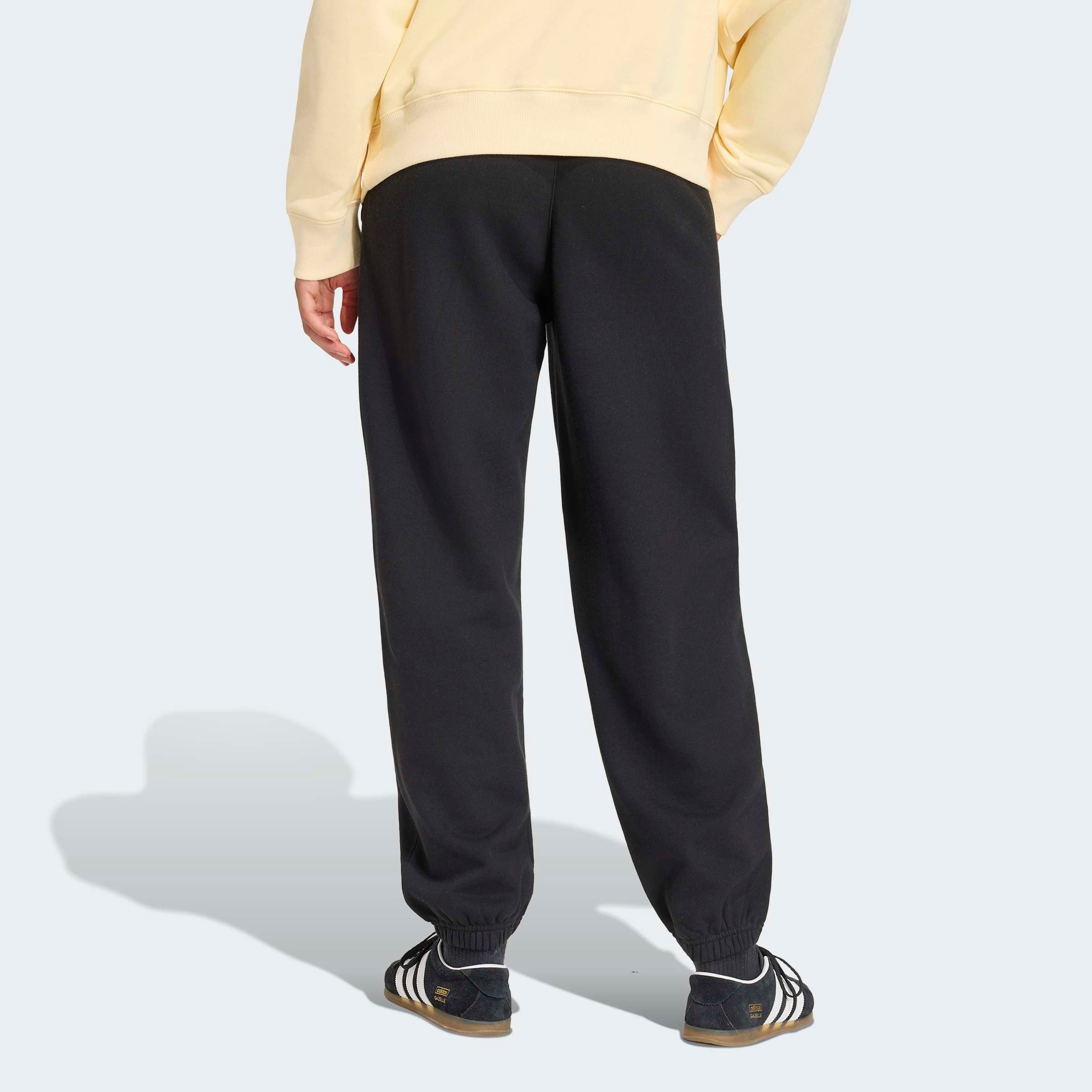 adidas Originals Sporthose ESSENTIALS FRENCH TERRY mit Baumwolle, normale Weite