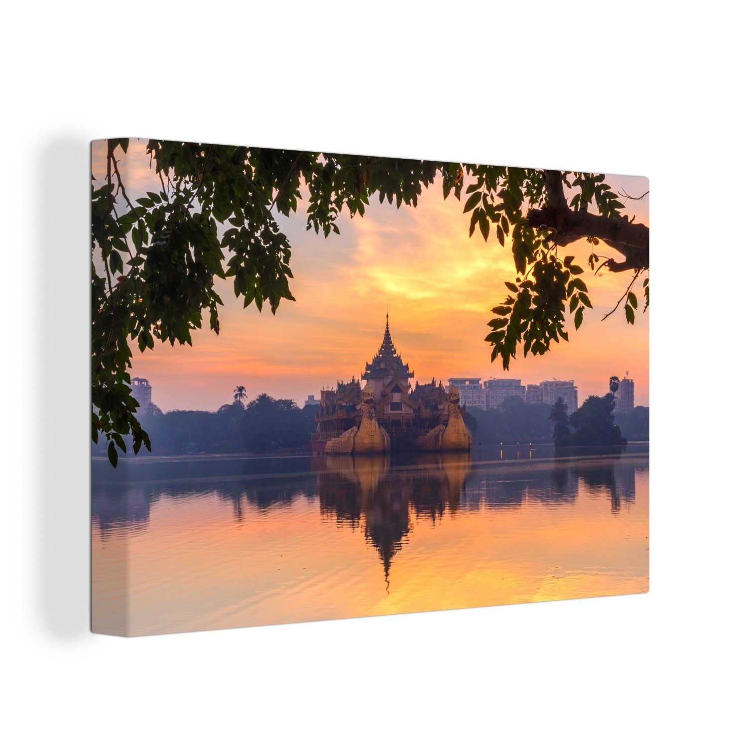 Bäumen, Leinwandbild zwischen cm OneMillionCanvasses® Wandbild Wanddeko, Leinwandbilder, Der (1 Aufhängefertig, St), 30x20 Palast Yangon den in