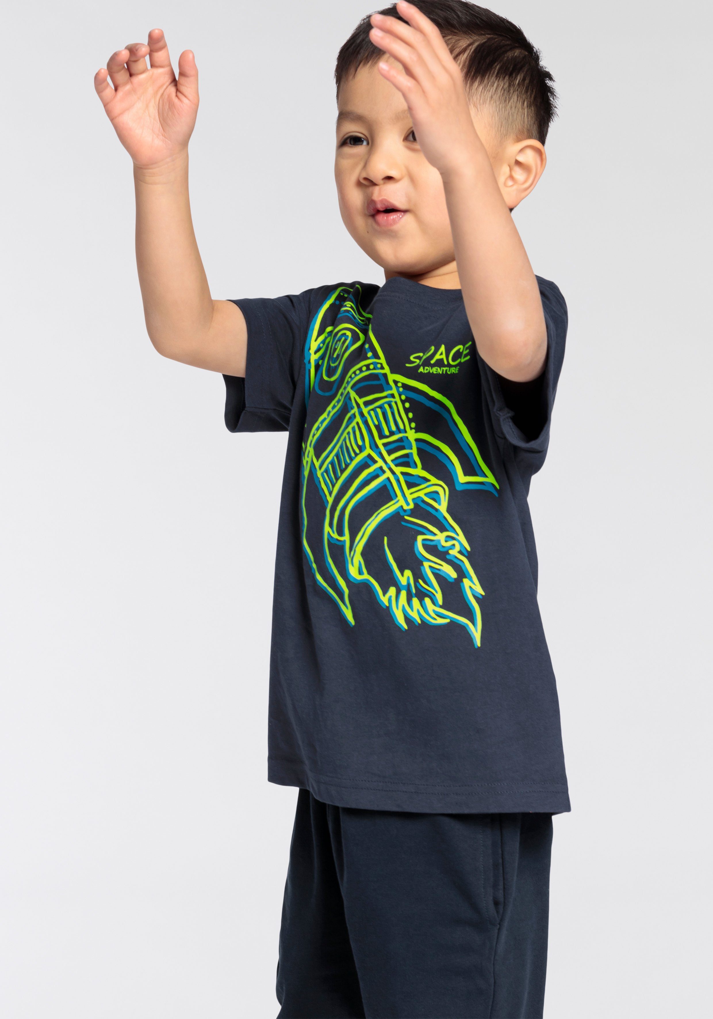KIDSWORLD T-Shirt RAKETE Kurzarm, Basic-Passform, mit trendigem Druck, Rundhalsausschnitt