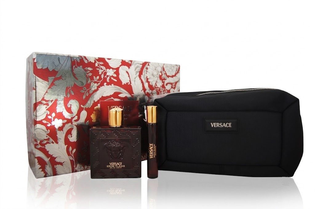 Versace Duft-Set Versace Eros Flame Eau de Parfum 100ml + 10ml & Kulturbeutel, 1-tlg.