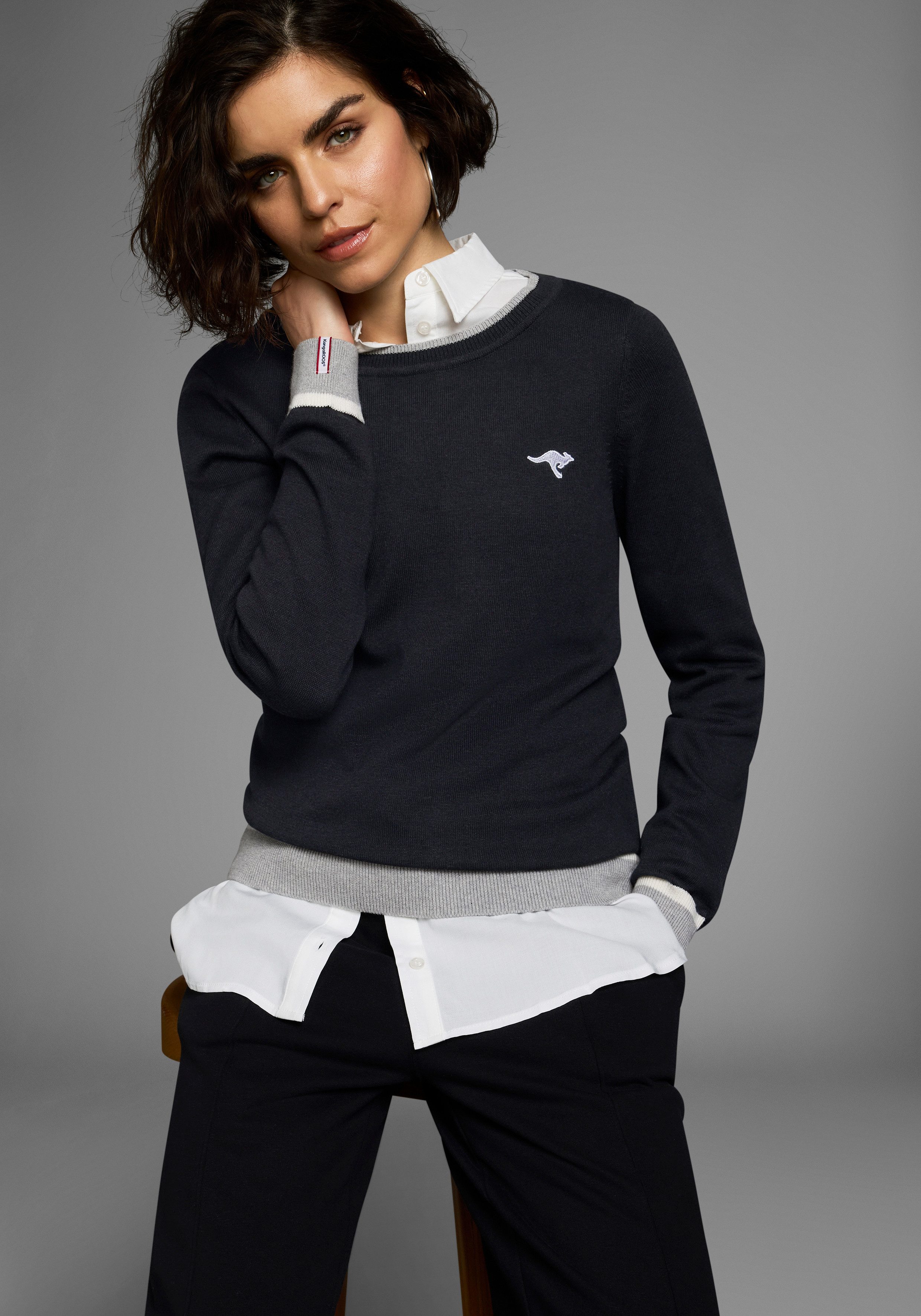 KangaROOS Rundhalspullover mit kontrastfarbenem Saum günstig online kaufen