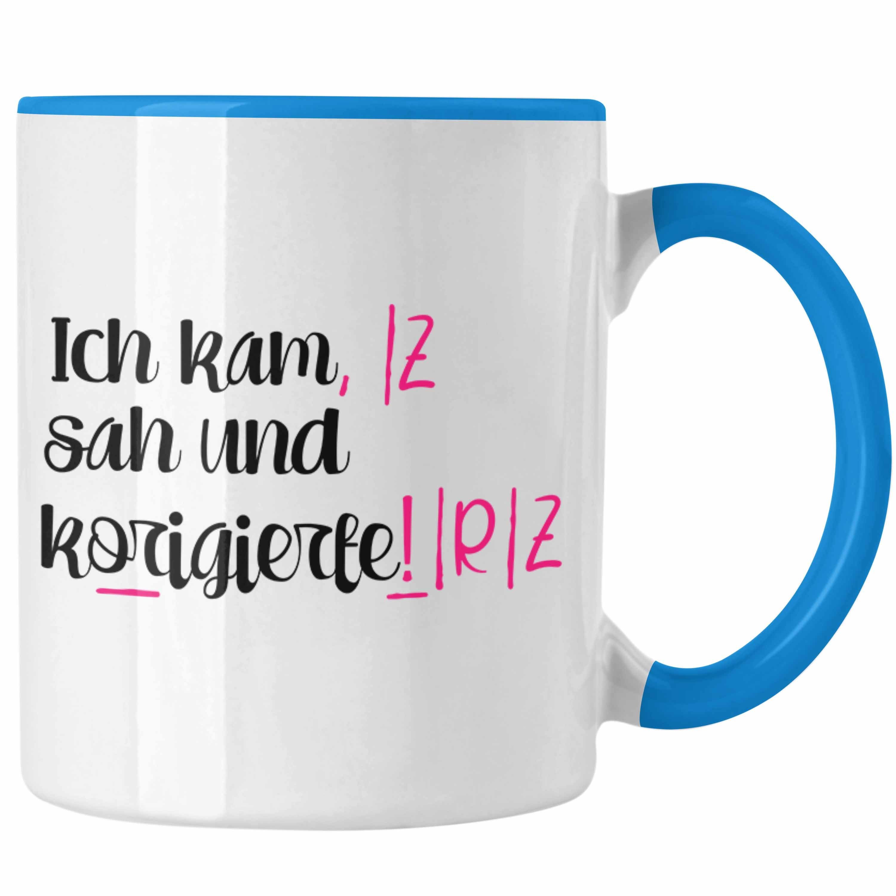 Trendation Tasse Trendation - Lehrerin Geschenk Tasse Spruch Grundschule Geschke Lustig für Lehrerinnen Abschied Geschenkidee Englisch Deutsch Blau