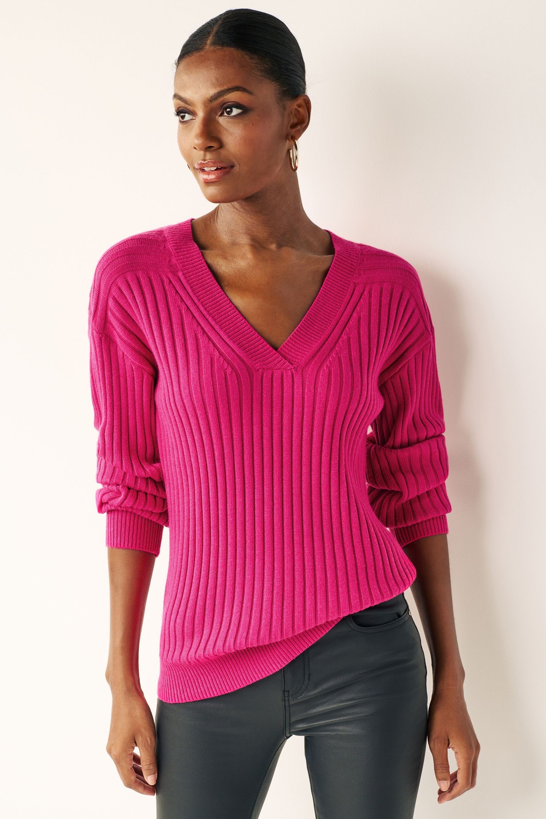 (1-tlg) Next Pink V-Ausschnitt-Pullover Bright Ripp-Oberteil mit V-Ausschnitt