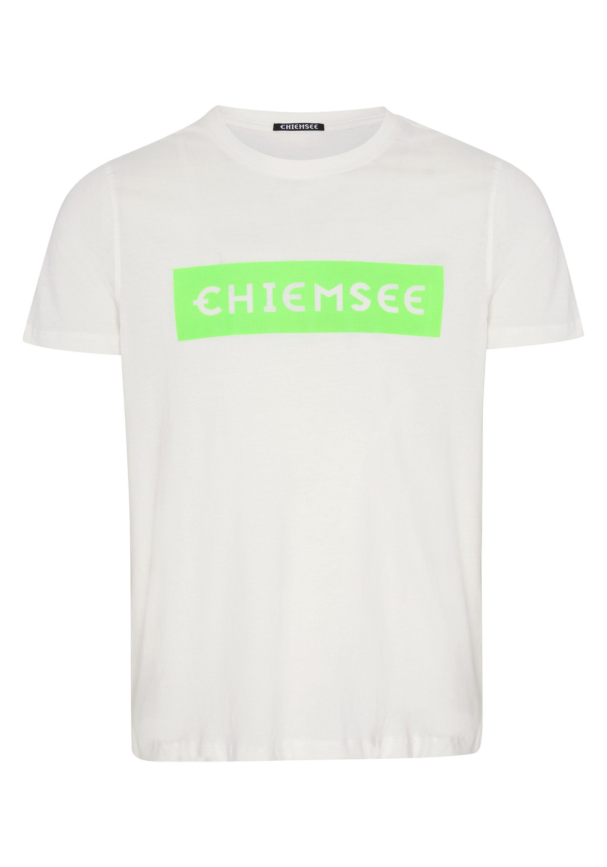 mit Dif Chiemsee 1 plakativem Grn T-Shirt Wht/Md Print-Shirt Markenschriftzug