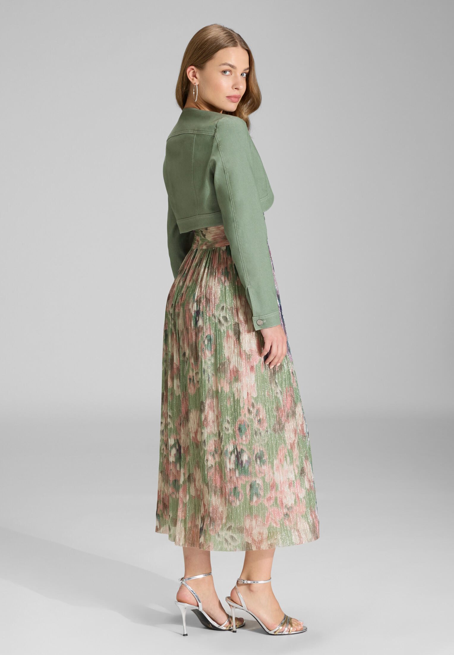 SWING Jackenblazer - kurze Jeansjacke aus Stretch Denim Figurbetonte Passfo günstig online kaufen